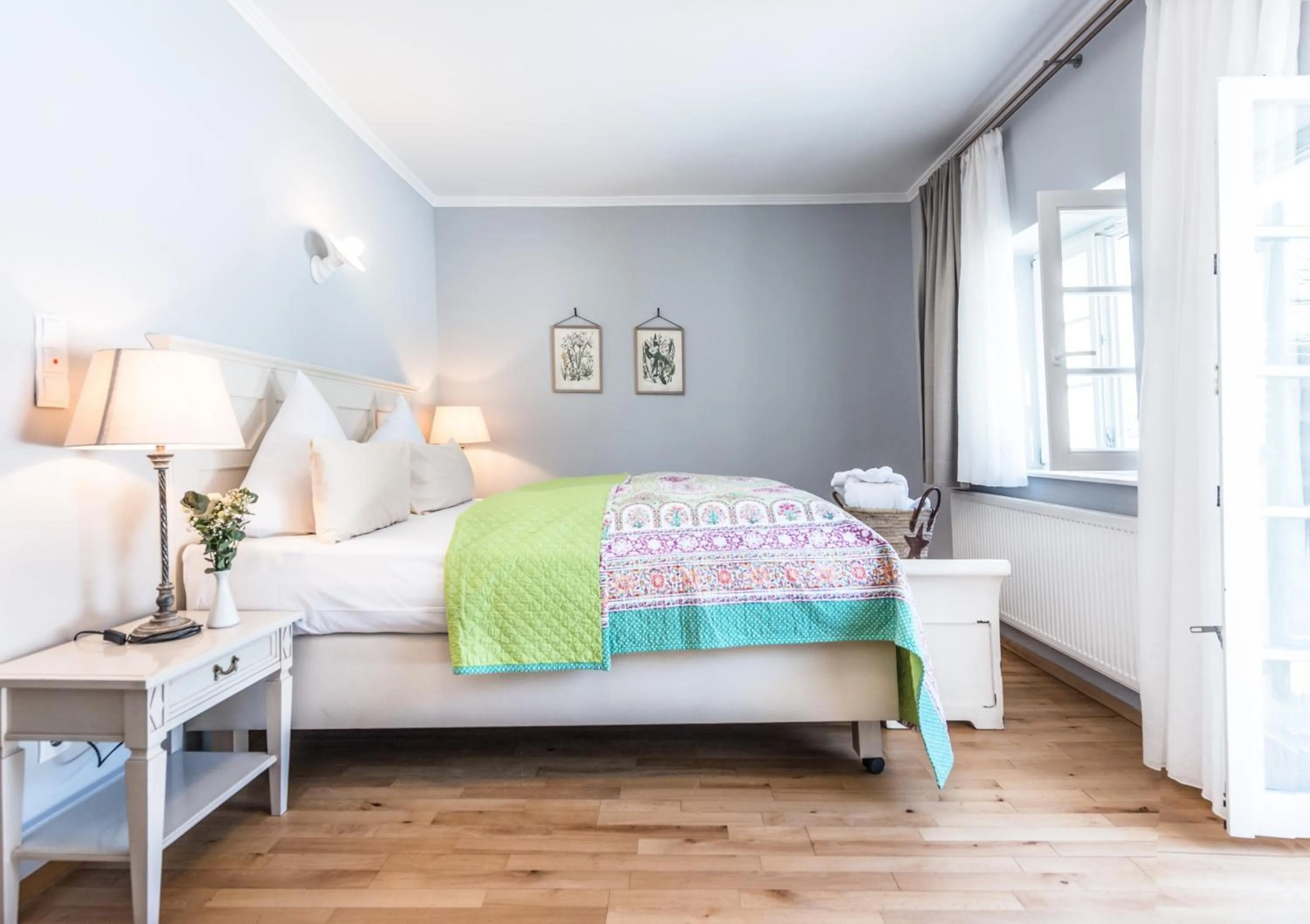 Bed in Biohotel Schlossgut Oberambach