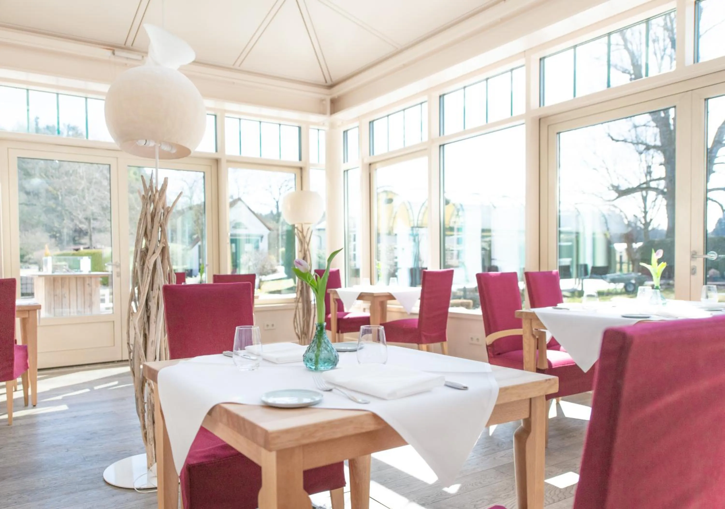 Restaurant/places to eat in Biohotel Schlossgut Oberambach