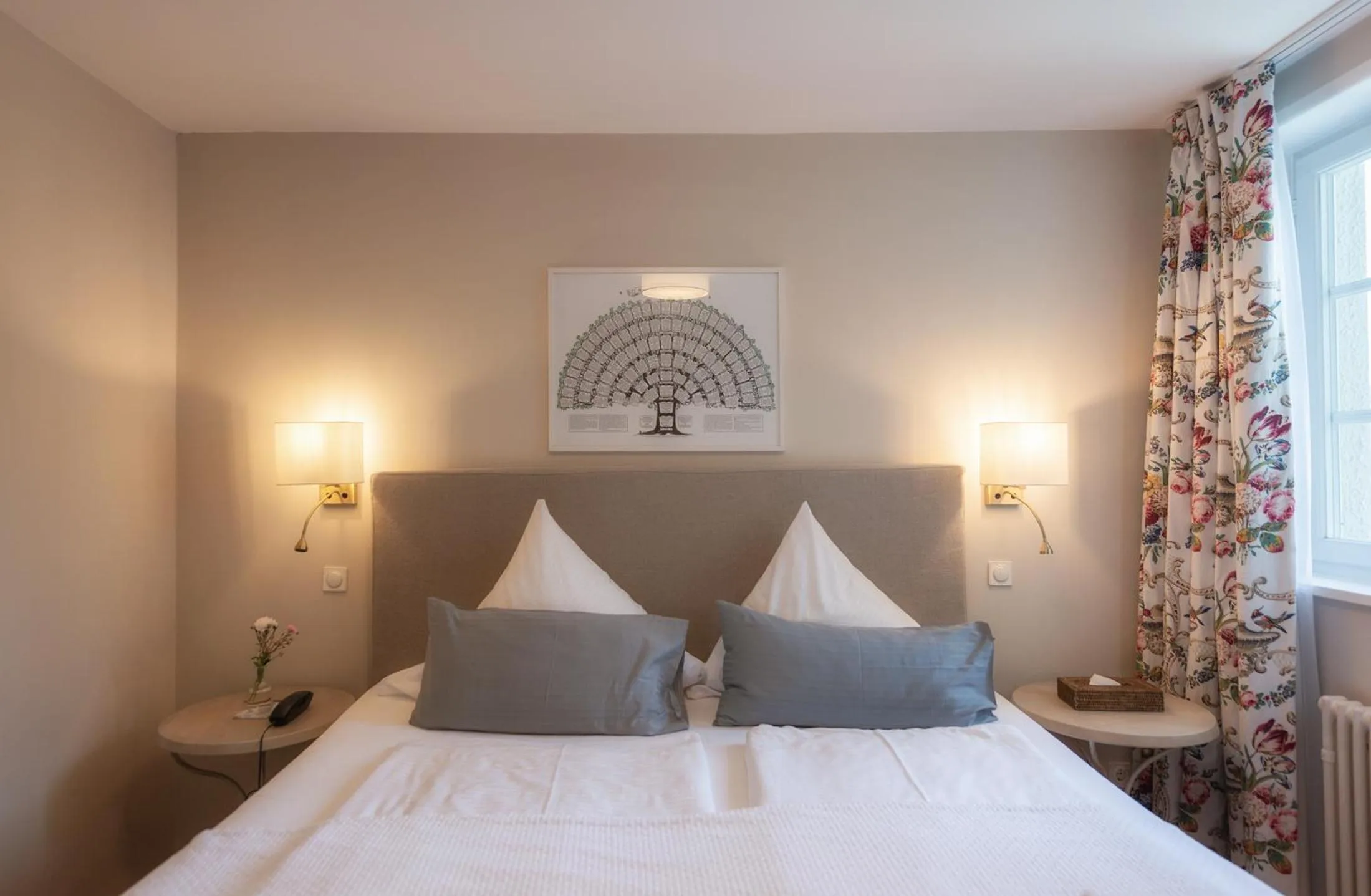 Bed in Biohotel Schlossgut Oberambach