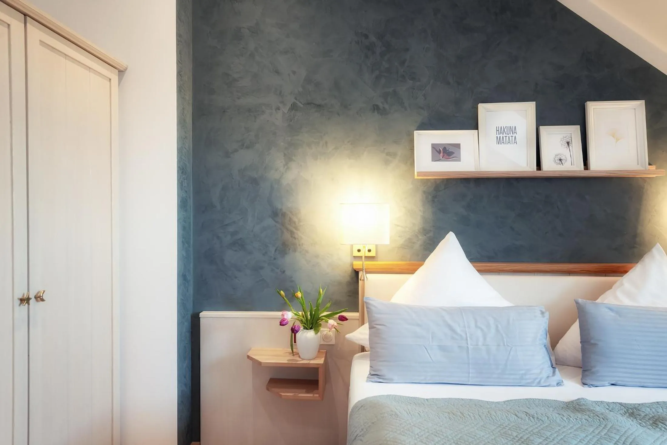 Bed in Biohotel Schlossgut Oberambach