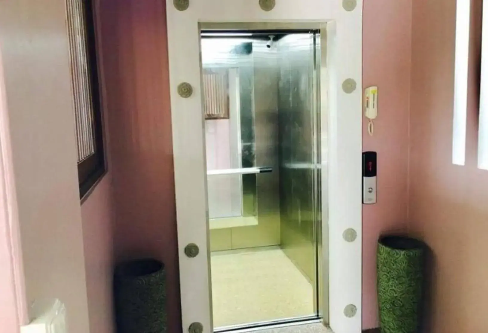 Property building in Tyler Cherngtalay Property building in Tyler Cherngtalay