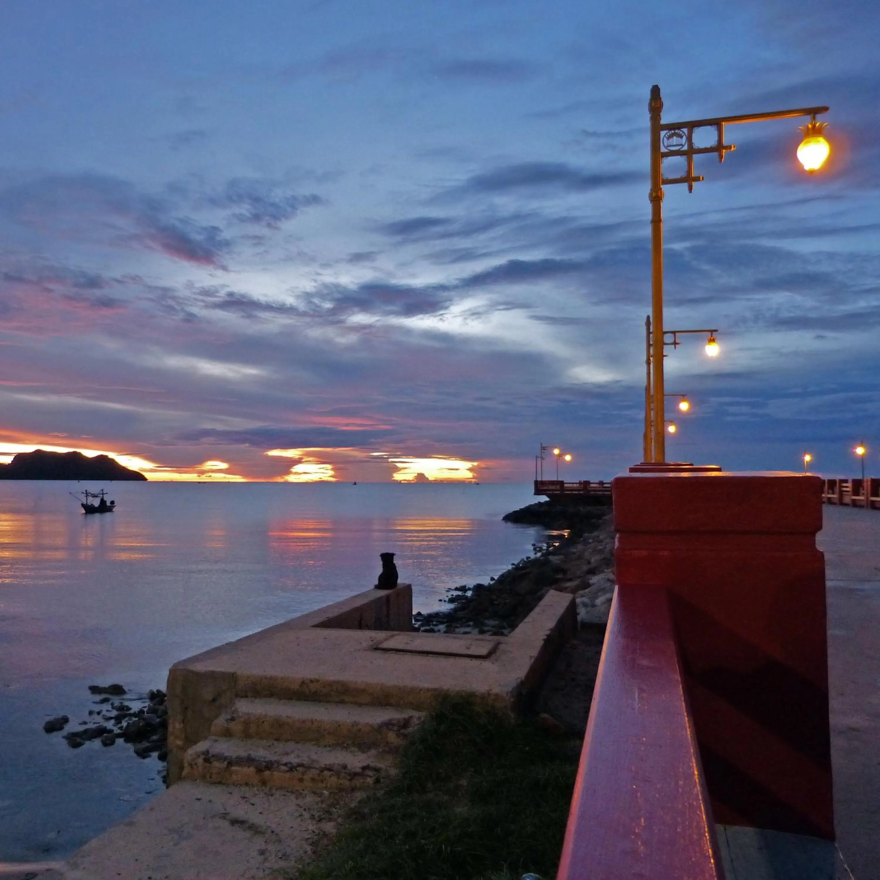 Off site in Banya BnB ที่พักบ้านย่าบีแอนด์บี เมืองประจวบฯ