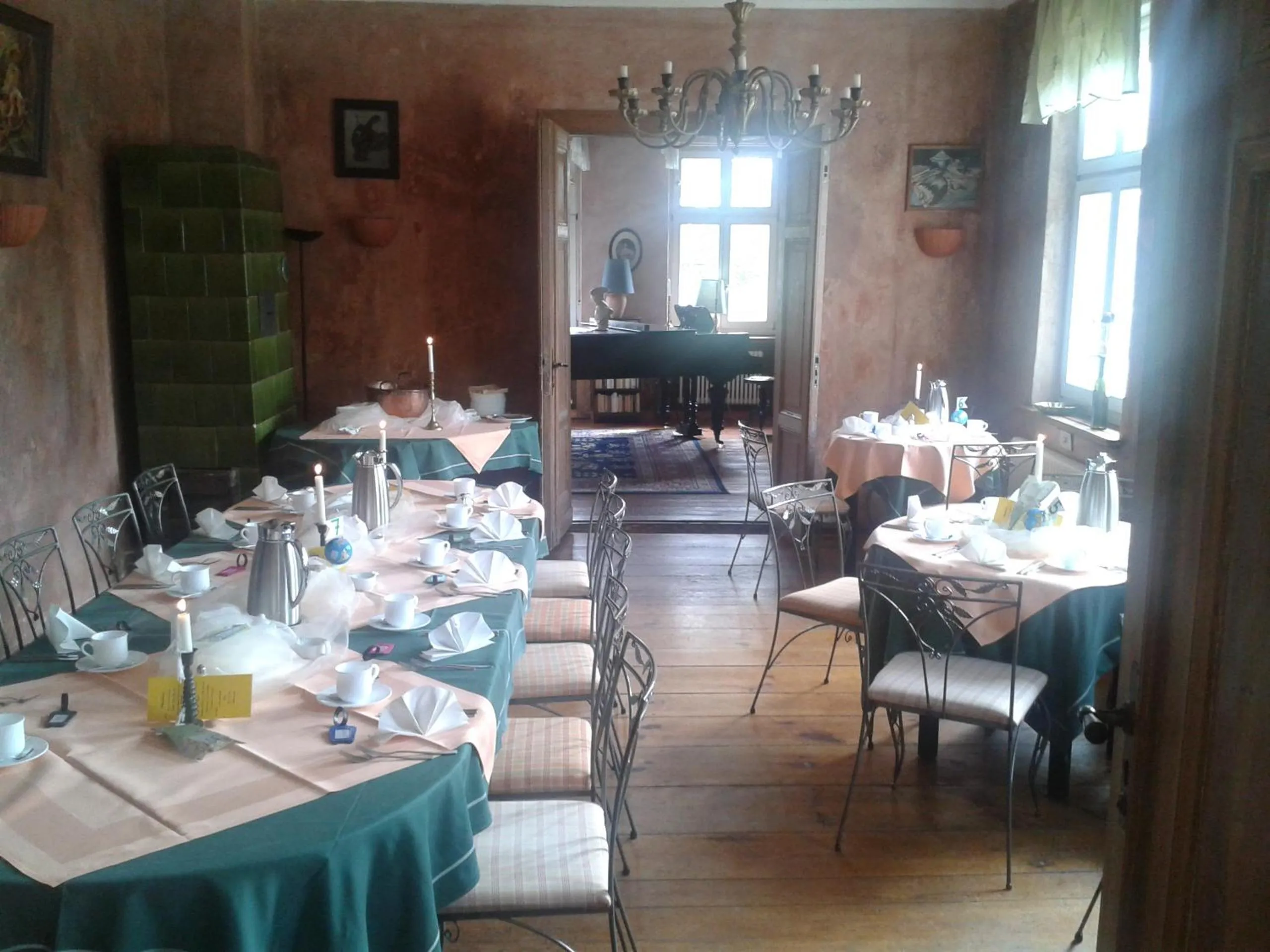 Restaurant/places to eat in Hotel Alte Försterei