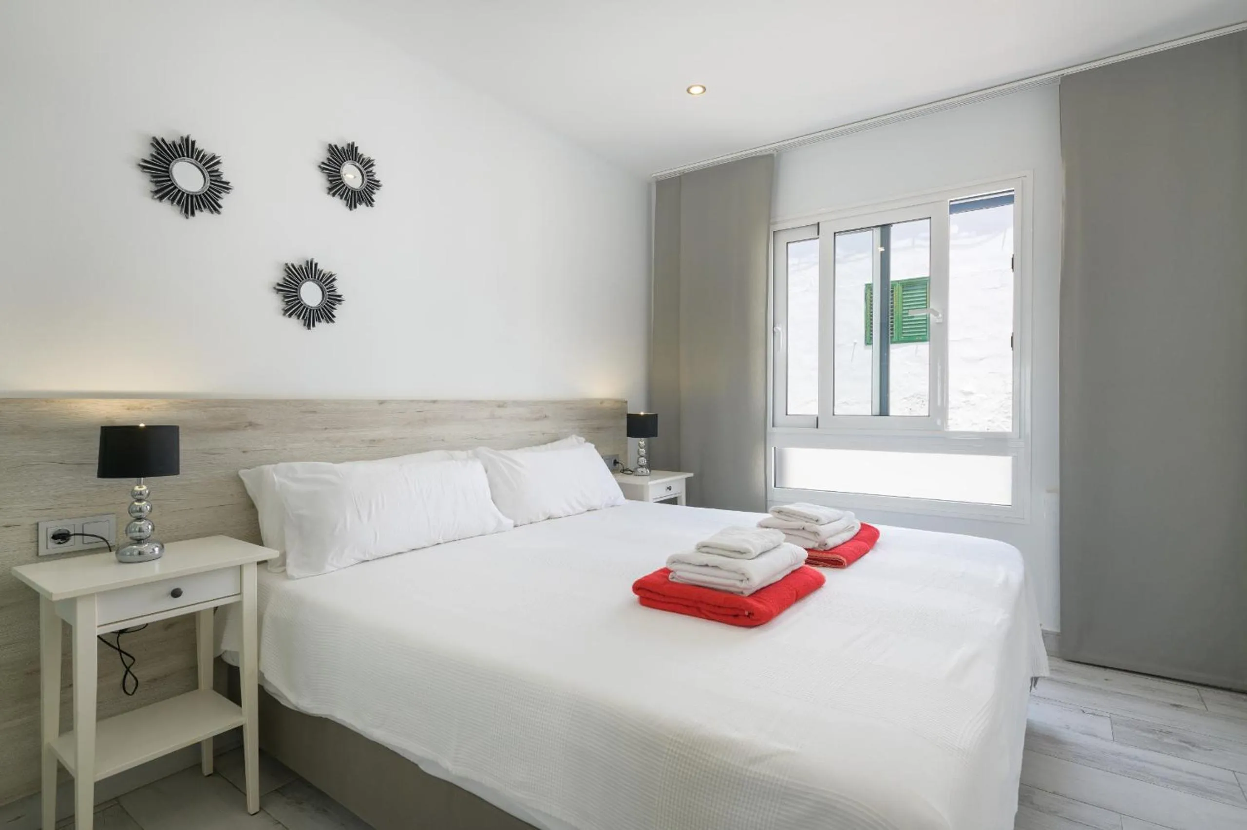 Bed in Casa Mercedes, terrace with Sea Views Puerto del Carmen
