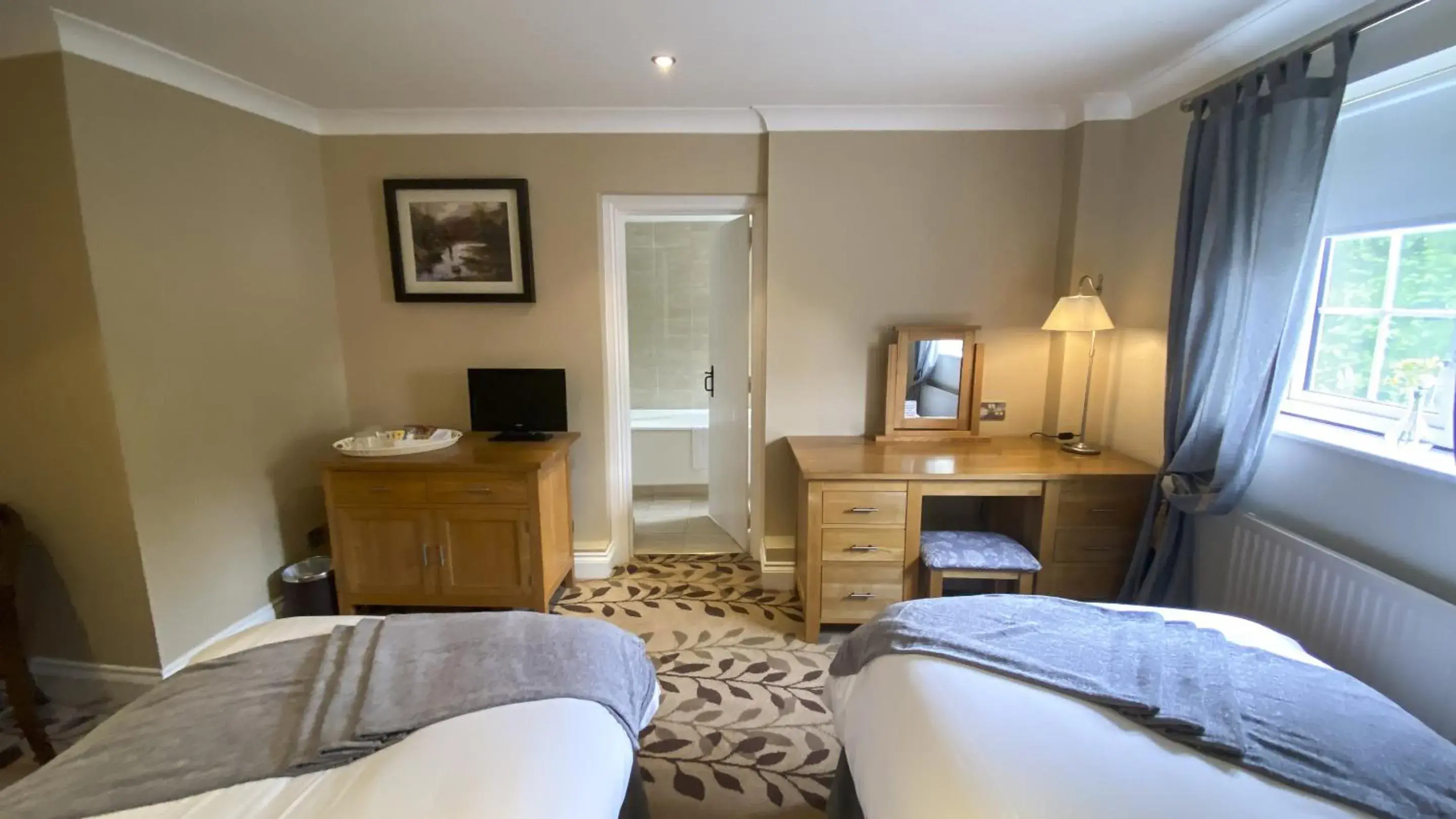 Bedroom, Bed in The Sea Trout Inn Bedroom, Bed in The Sea Trout Inn