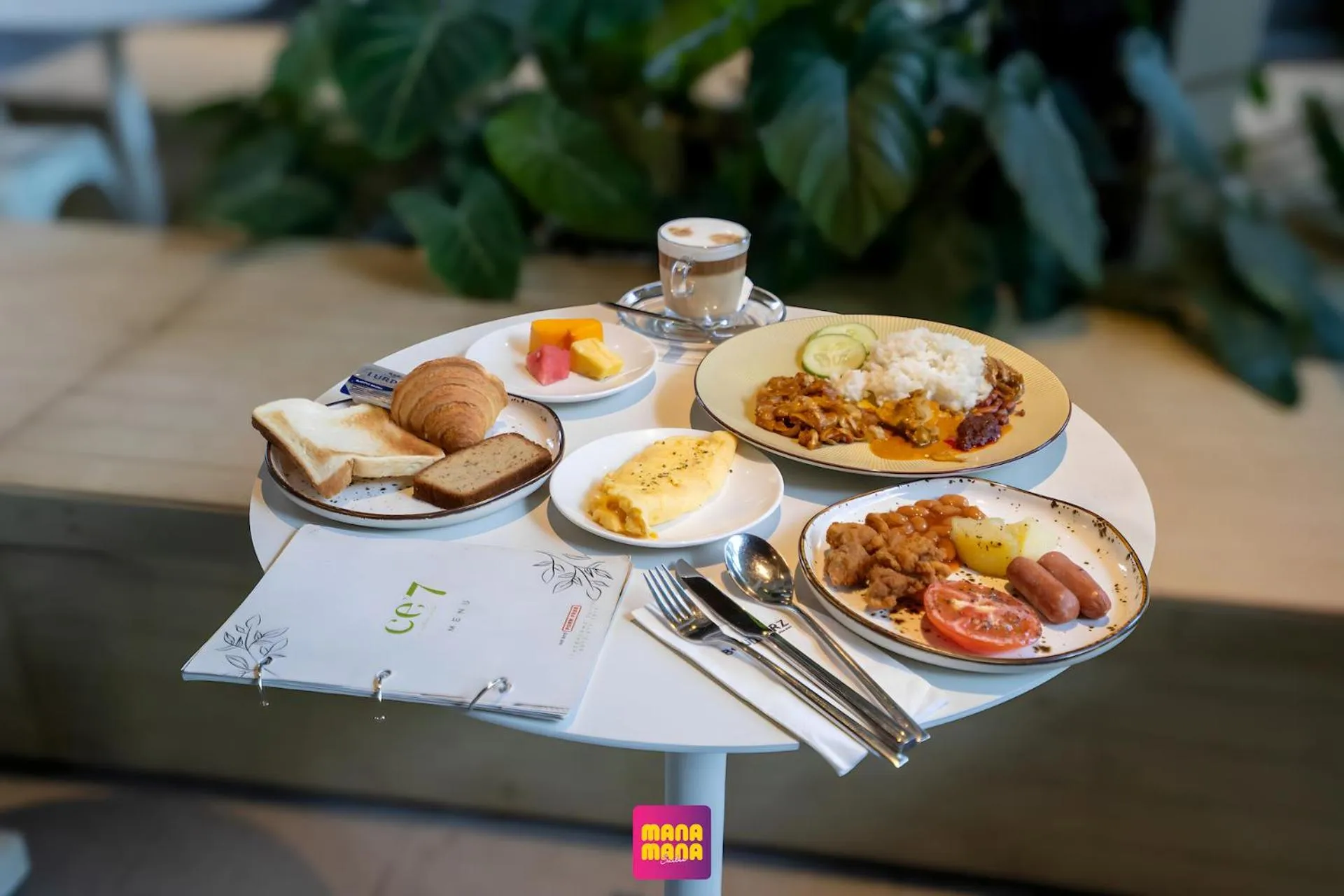 Breakfast in Ceylonz Suites KLCC Rooftop Infinity Pool KL Tower View