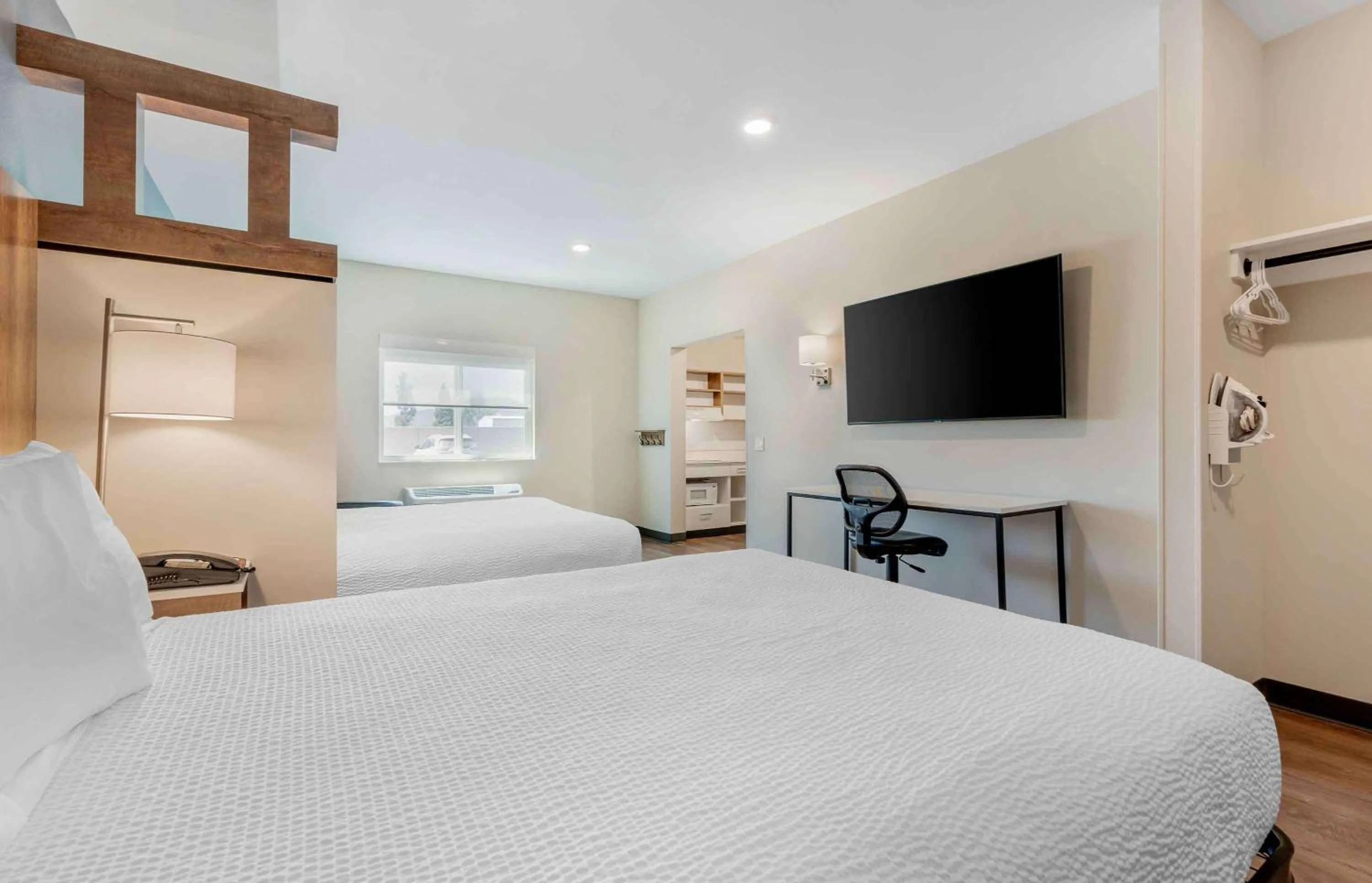 Bedroom, Bed in Extended Stay America Premiere Suites - Ukiah