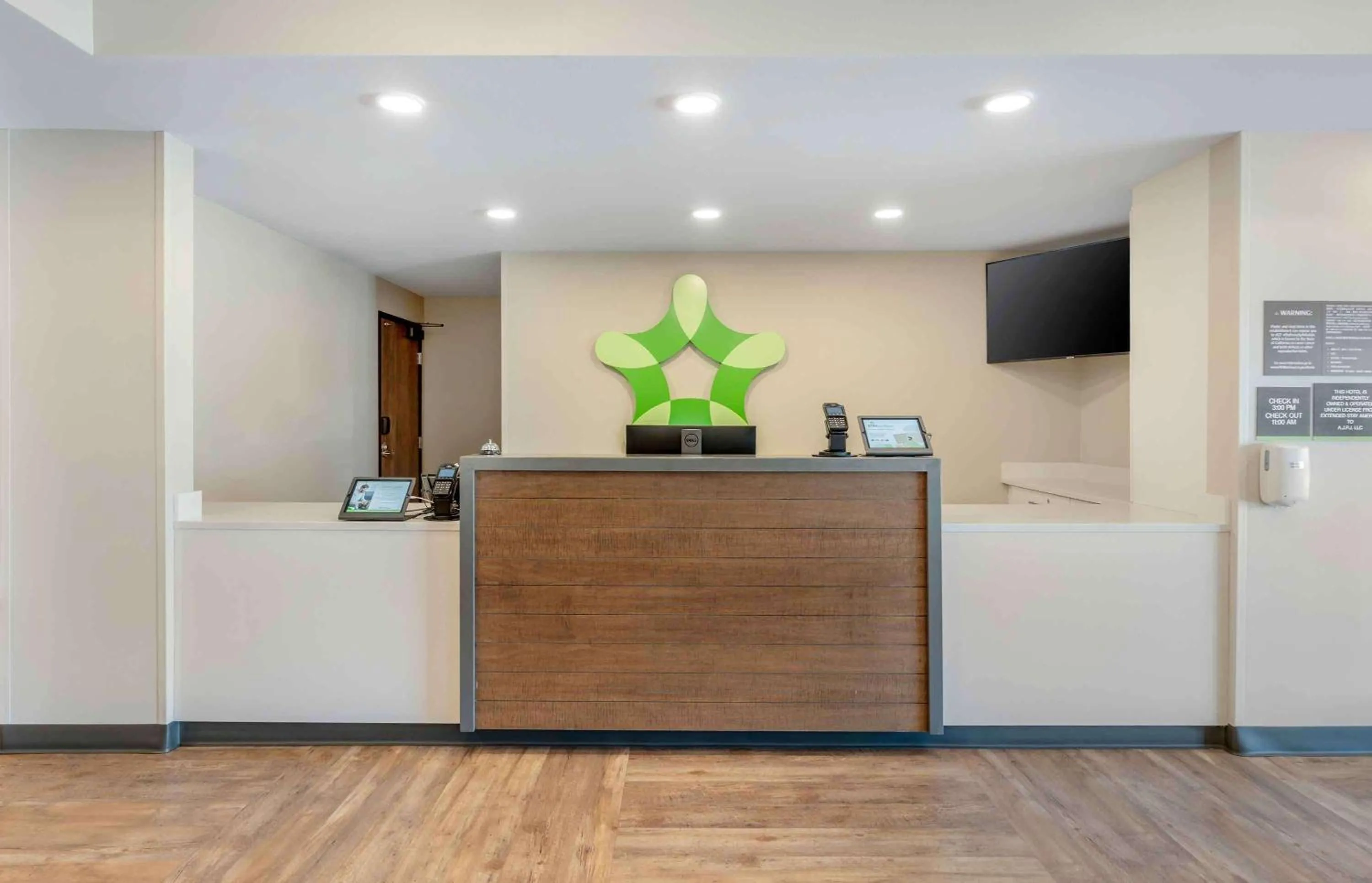 Lobby or reception in Extended Stay America Premiere Suites - Ukiah