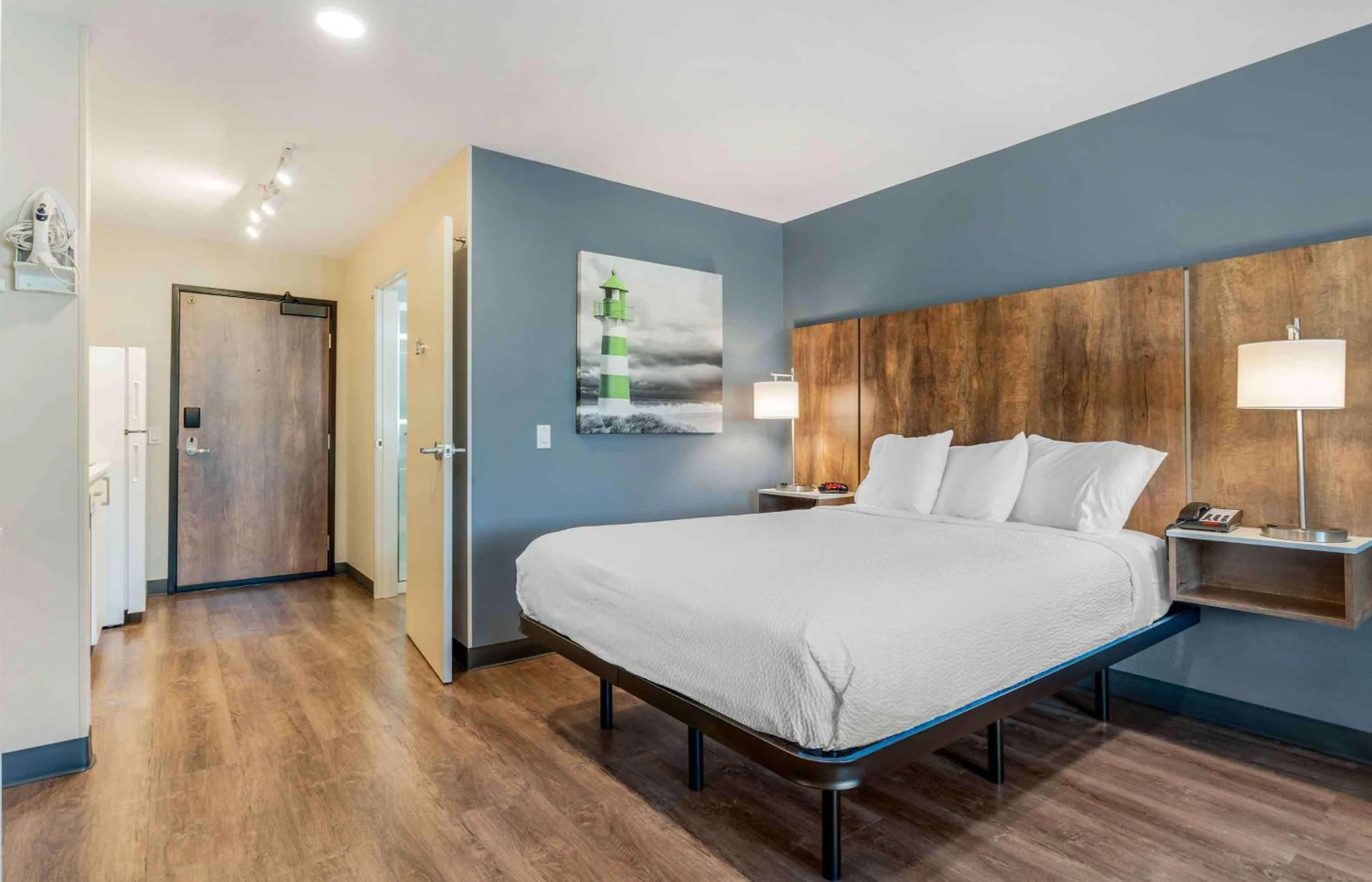 Bedroom, Bed in Extended Stay America Premiere Suites - Ukiah