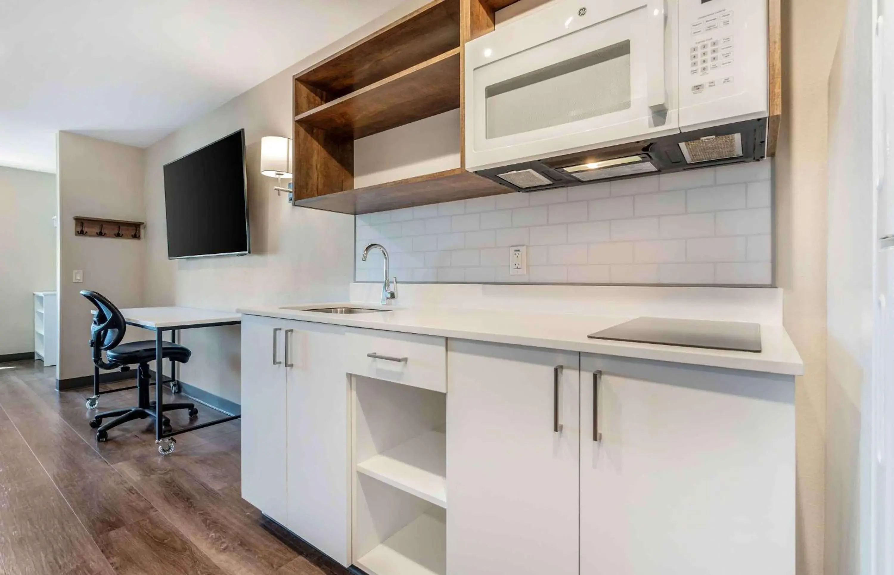 Bedroom in Extended Stay America Premiere Suites - Ukiah Bedroom in Extended Stay America Premiere Suites - Ukiah