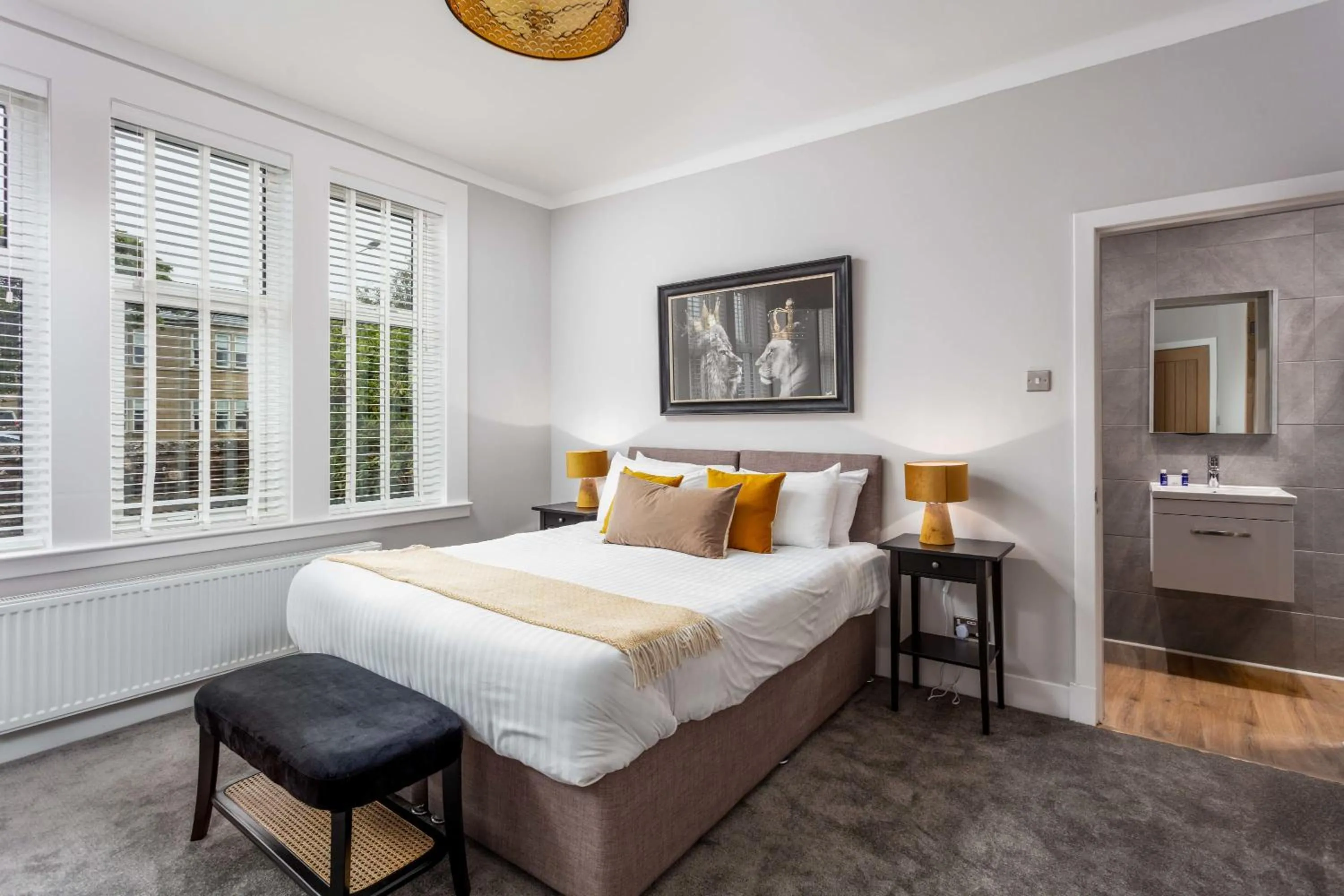 Seafield House - Donnini Apartments