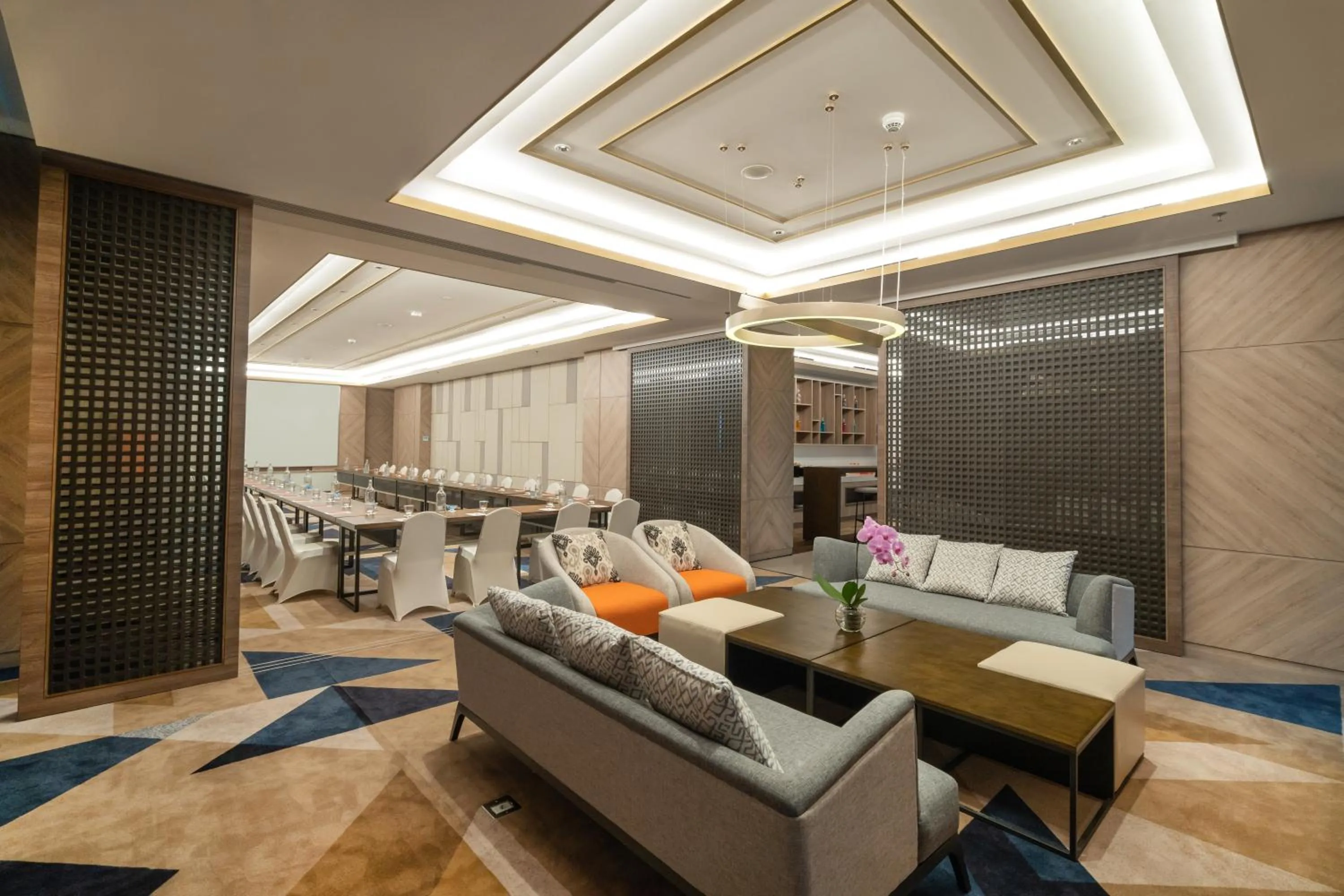 Meeting/conference room in Harris Suites Puri Mansion