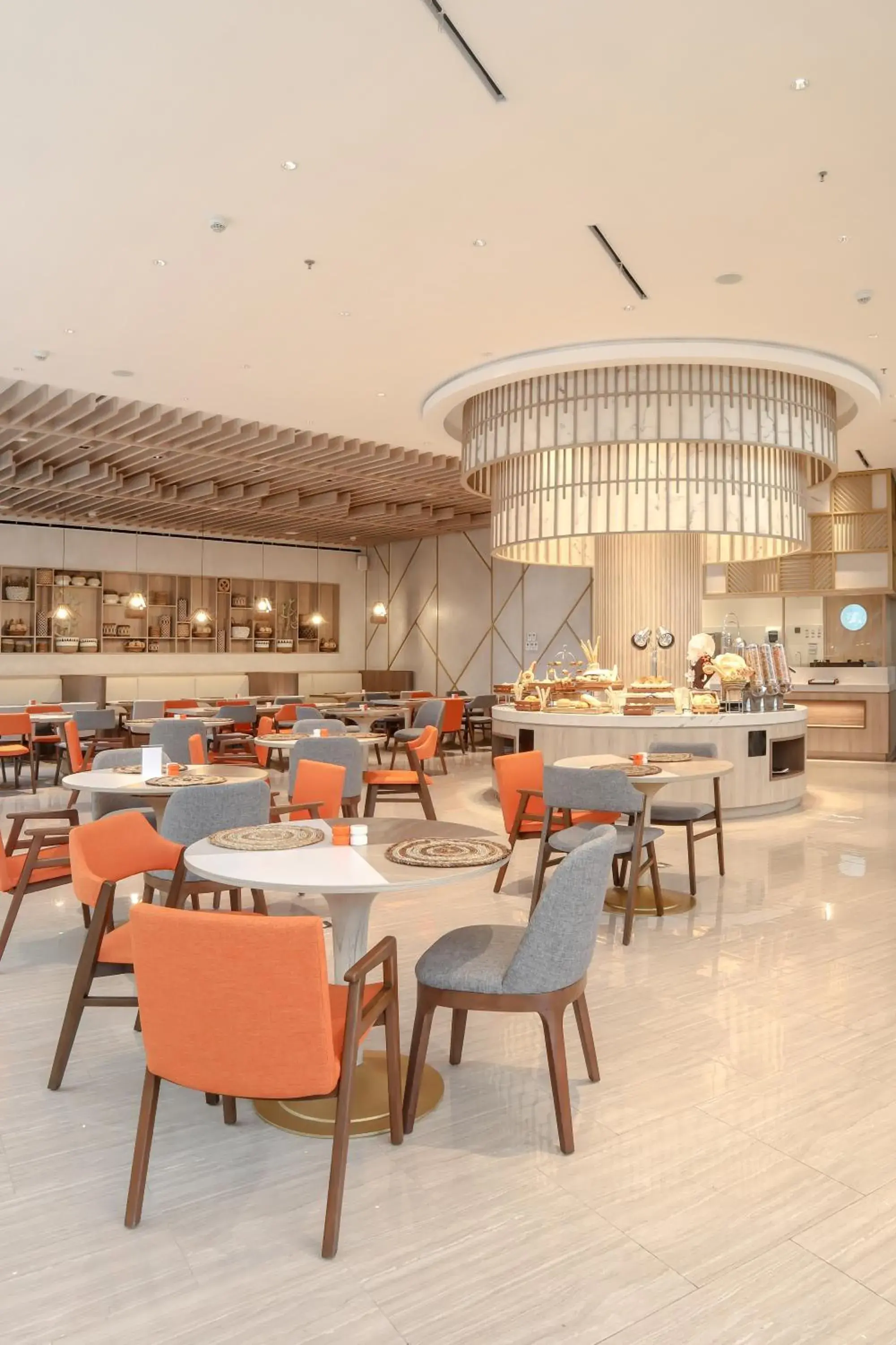 Restaurant/places to eat in Harris Suites Puri Mansion Restaurant/places to eat in Harris Suites Puri Mansion