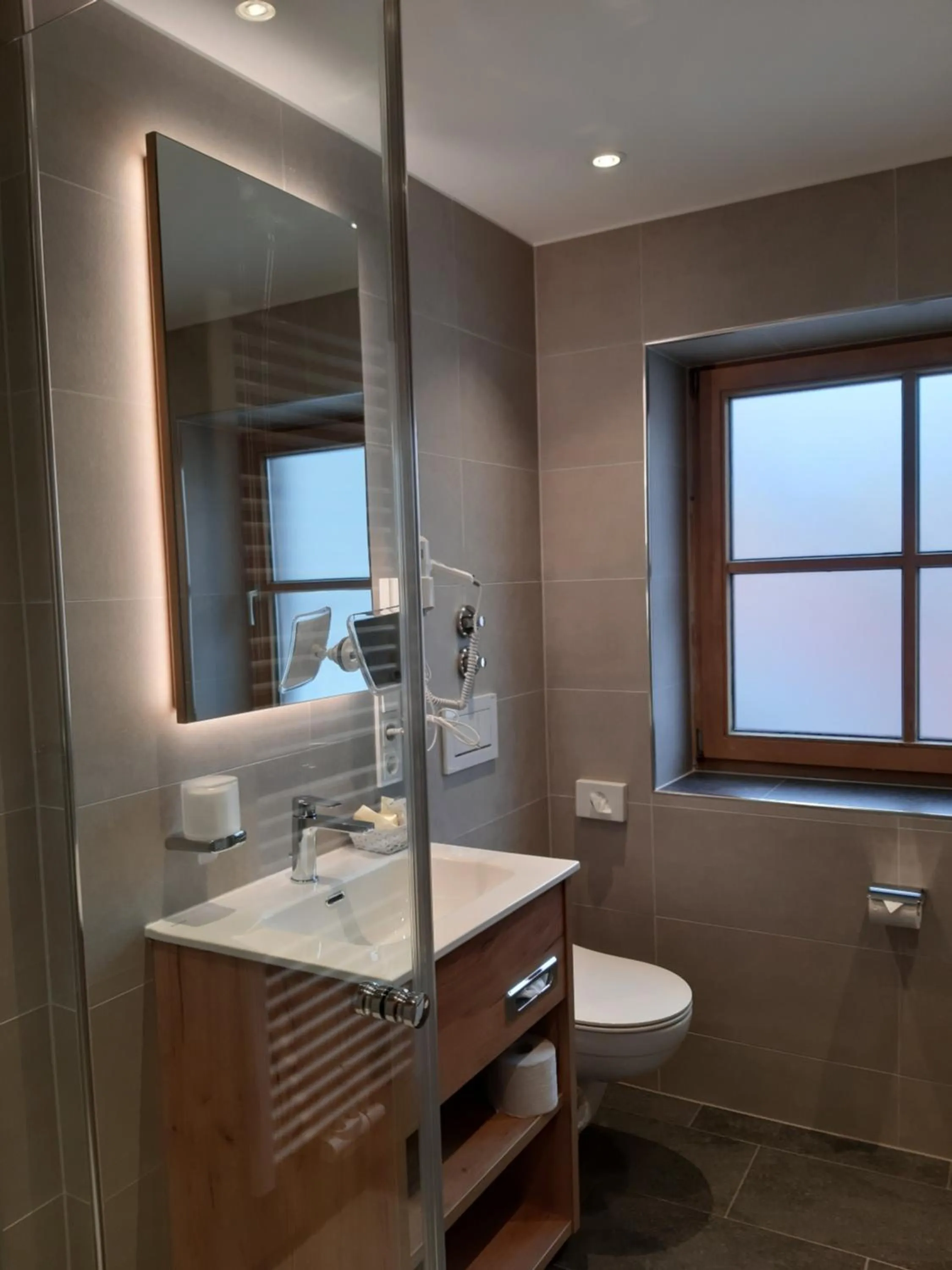 Bathroom in DEVA Hotel Alpenglück