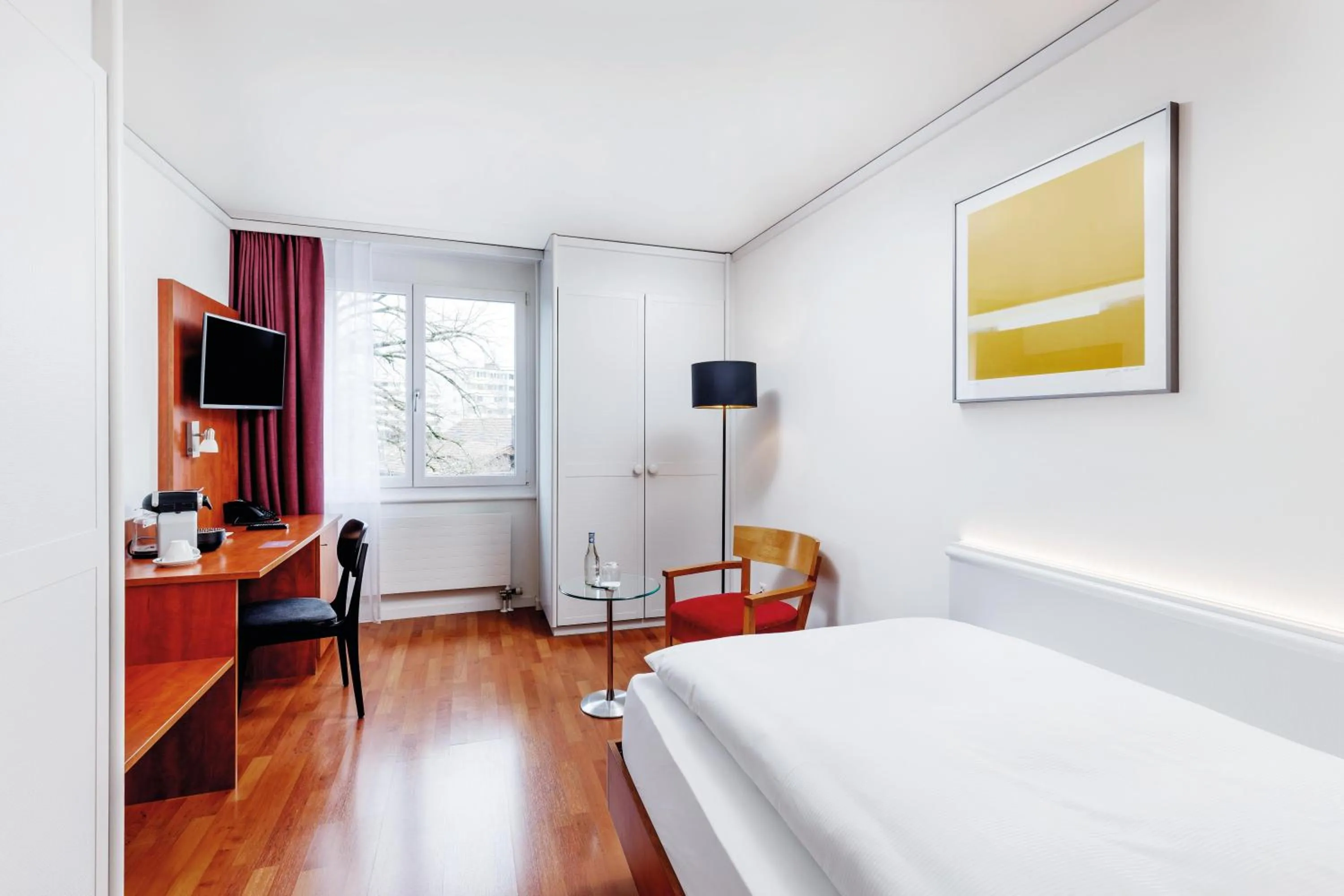 Photo of the whole room, Bed in Sorell Hotel Sonnental Dübendorf