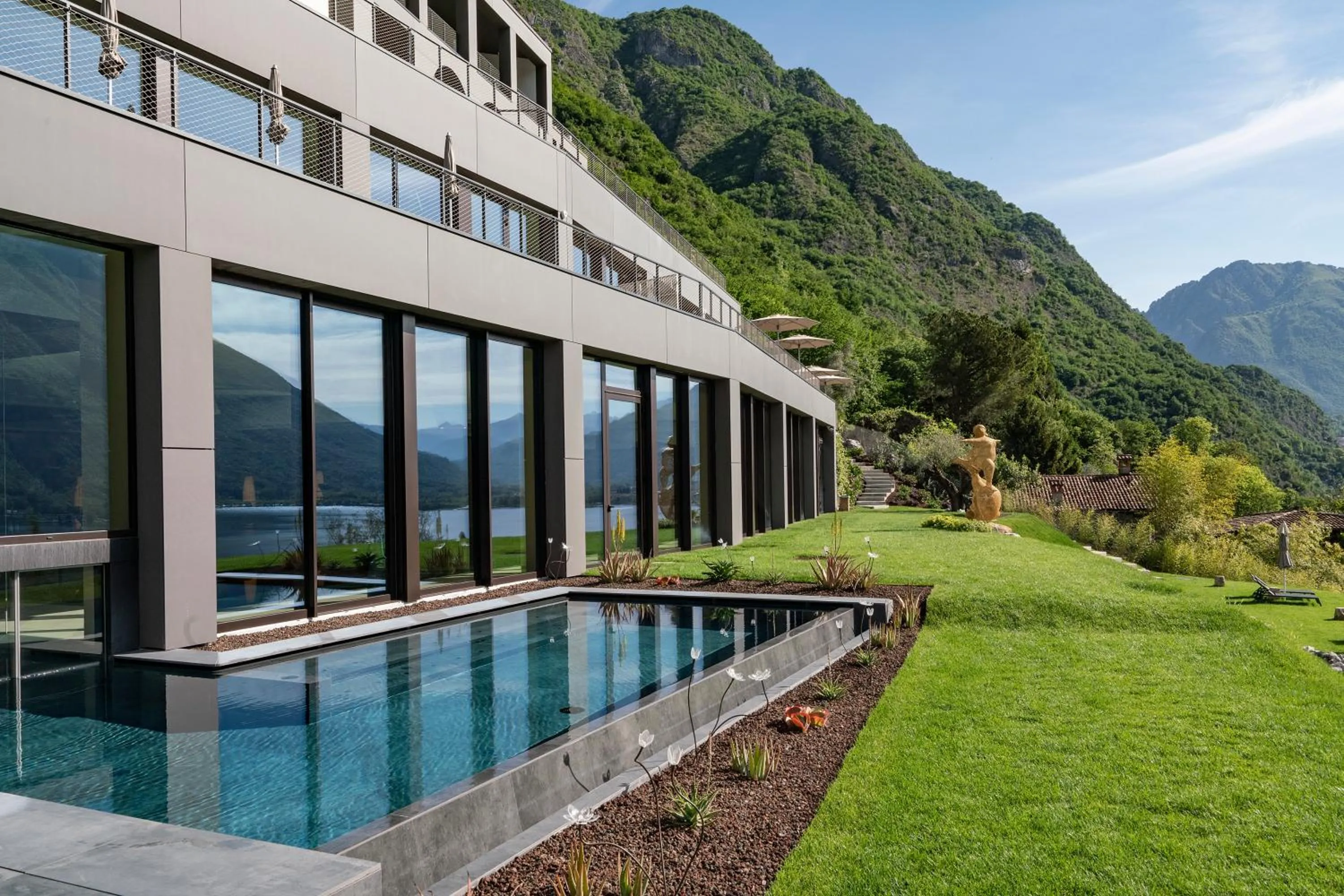 Swimming pool in ARIA Retreat & SPA - The Leading Hotels of the World, located within Parco San Marco Resort