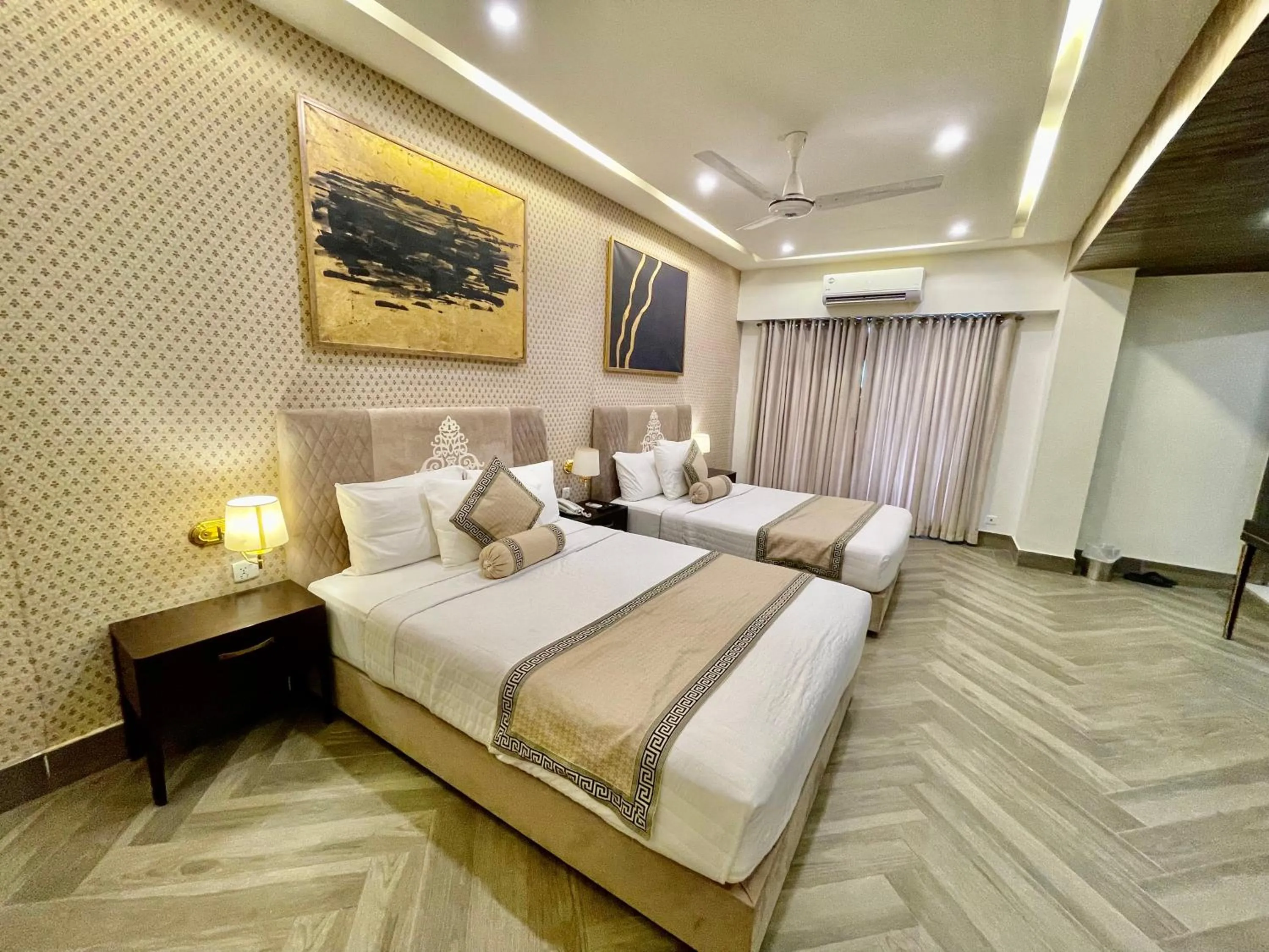 Bed in Shelton's Ambassador