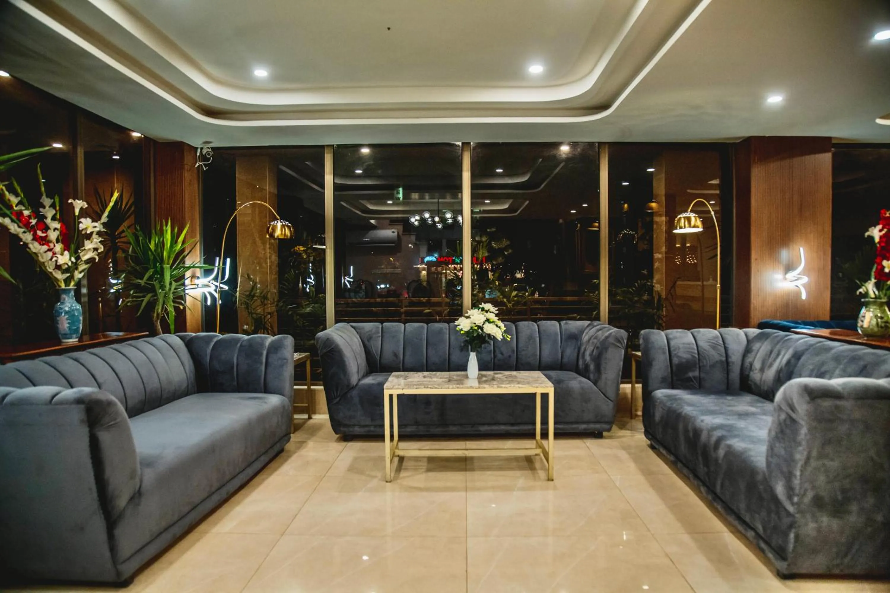 Shelton's Ambassador