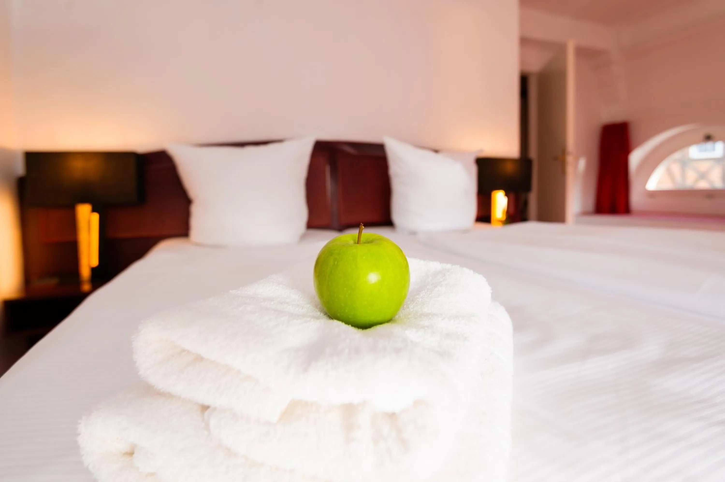 Photo of the whole room, Bed in Hotel New Orleans