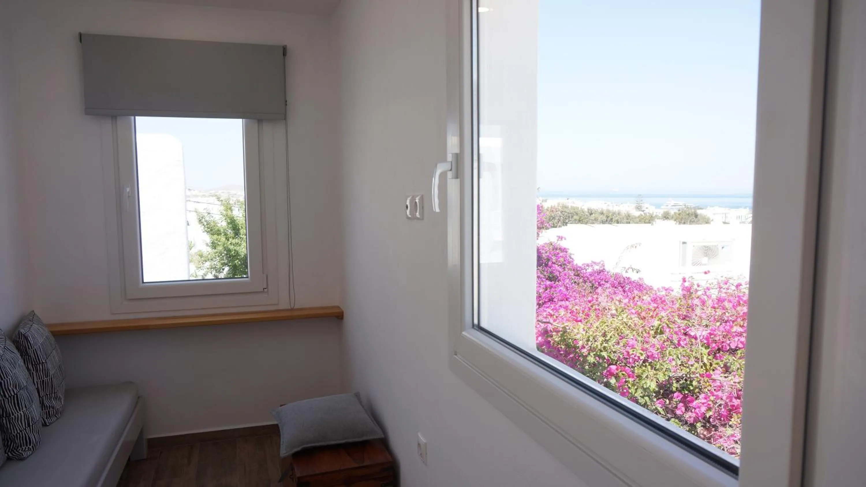 Sea view in Maria Elena - Suite Home