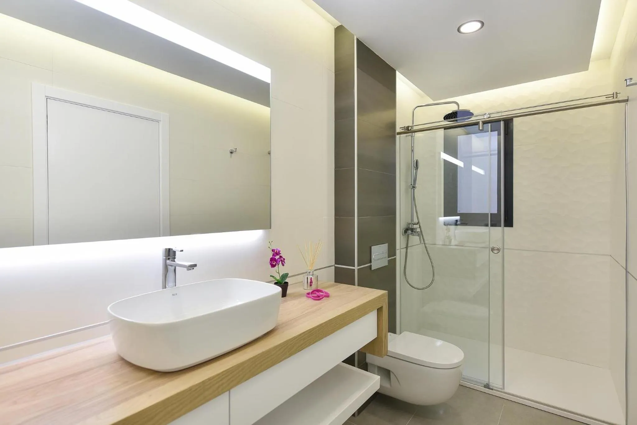 Shower in Salobre Sunset Villa V&L Salobre by VillaGranCanaria