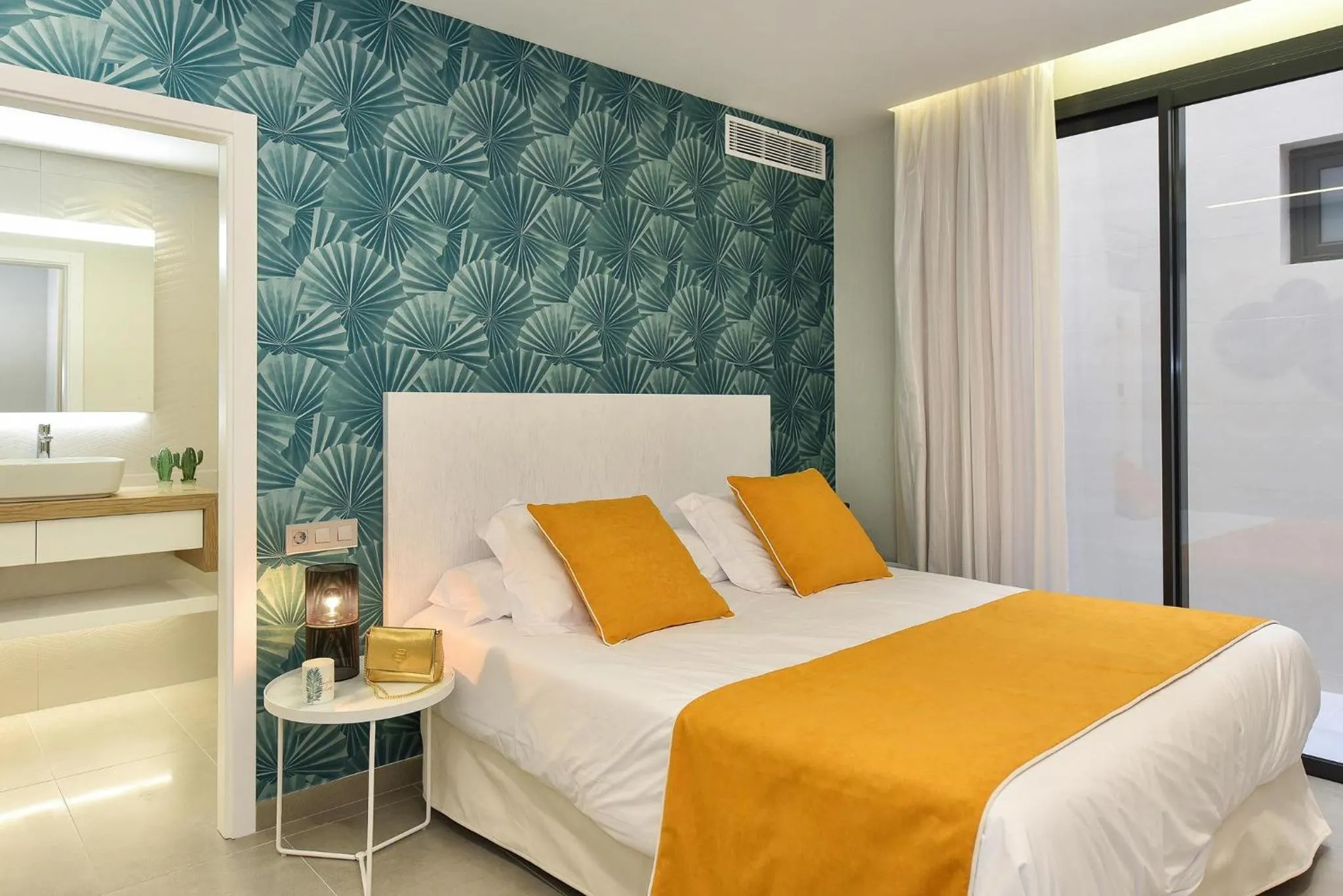 Bed in Salobre Sunset Villa V&L Salobre by VillaGranCanaria