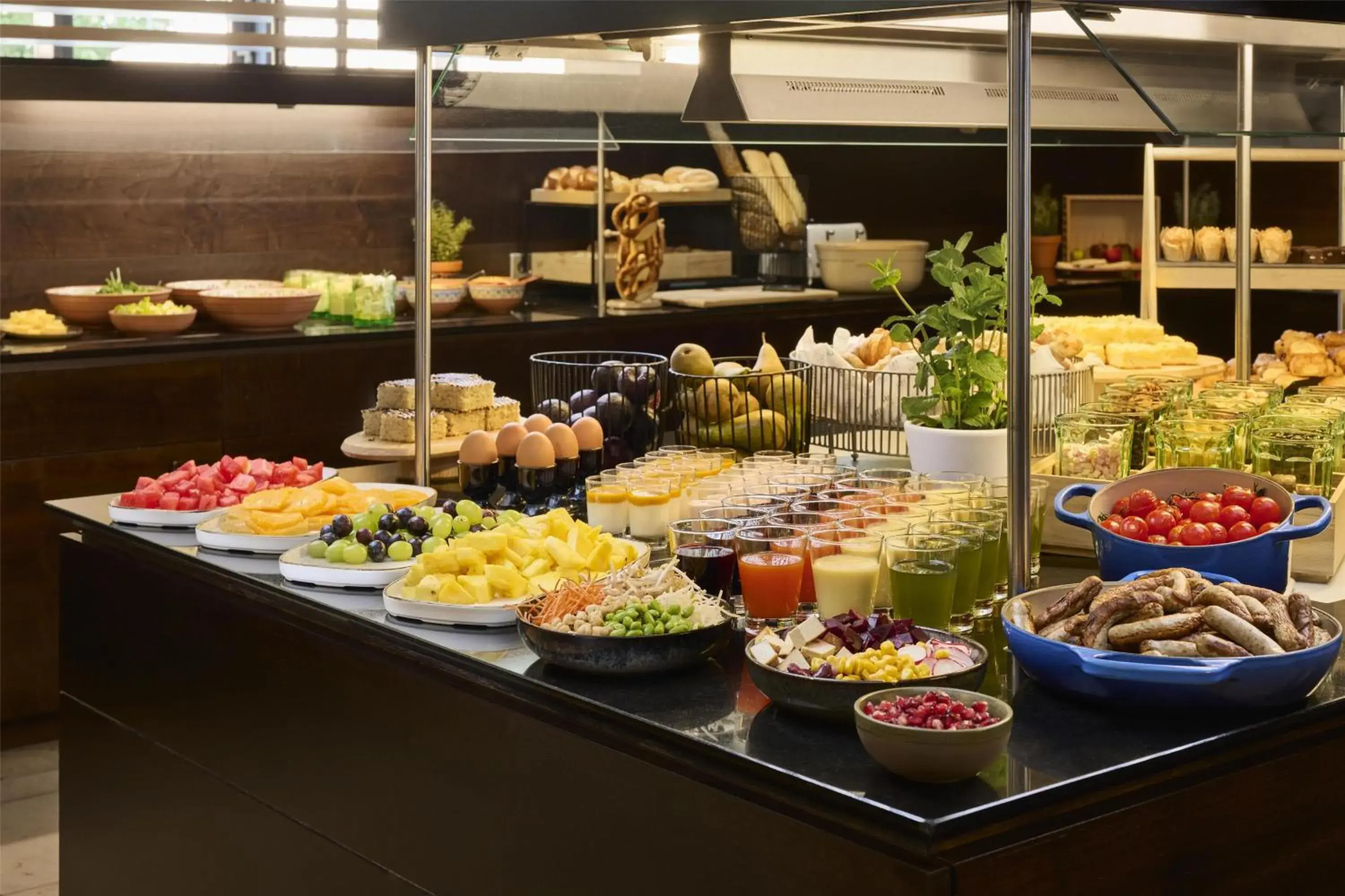 Restaurant/places to eat in NH Stuttgart Airport Restaurant/places to eat in NH Stuttgart Airport