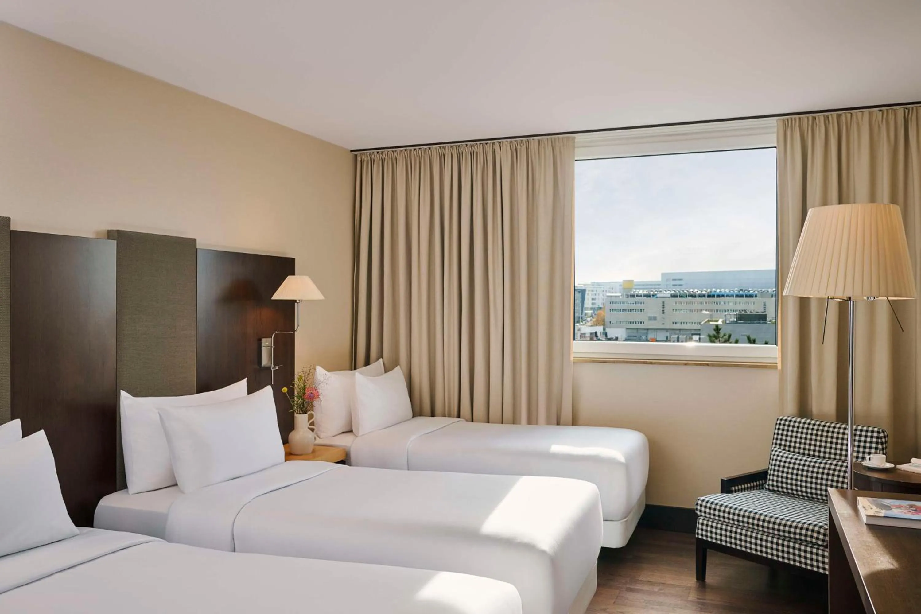 Bed in NH Stuttgart Airport