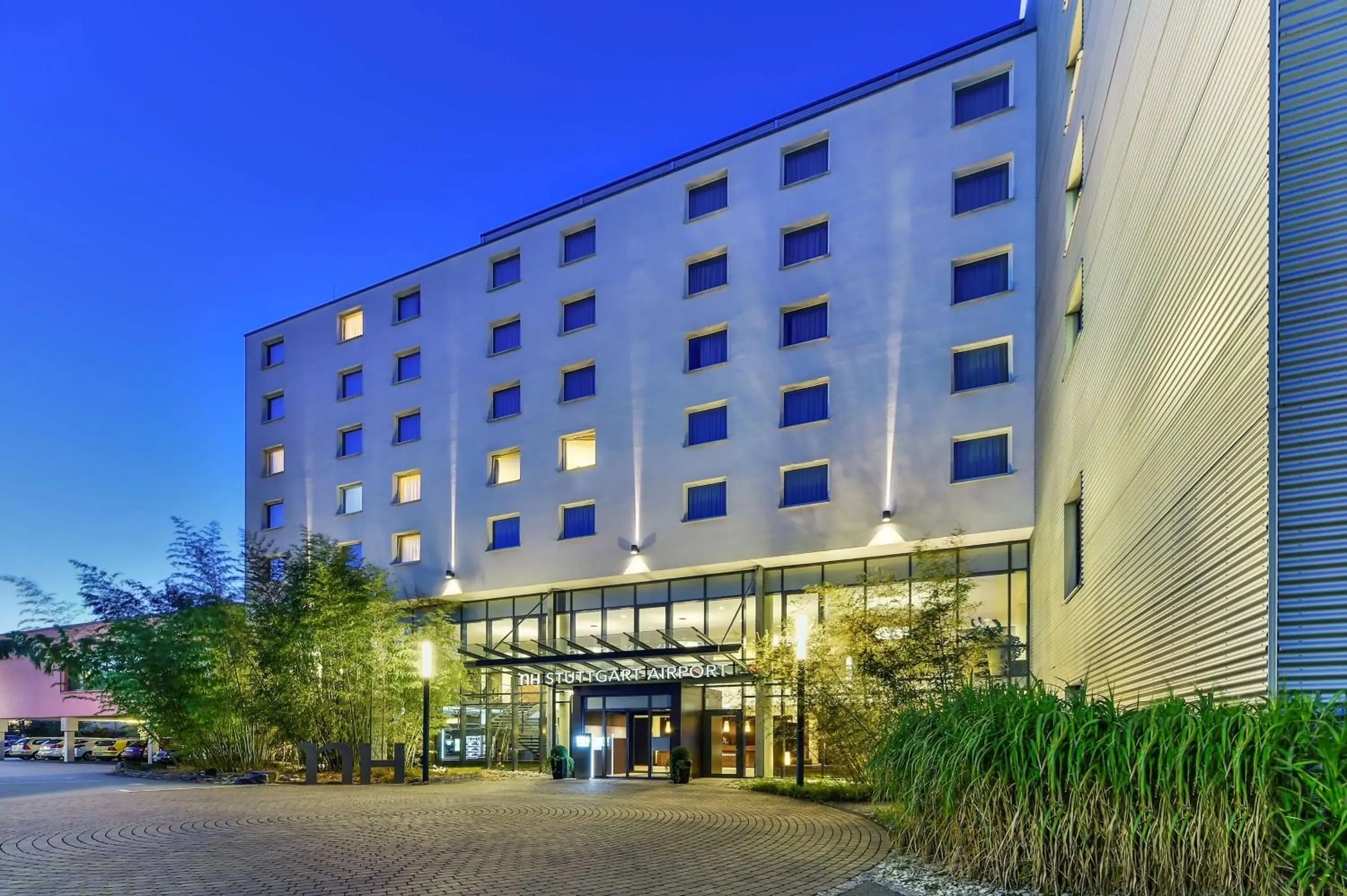 Property building in NH Stuttgart Airport Property building in NH Stuttgart Airport