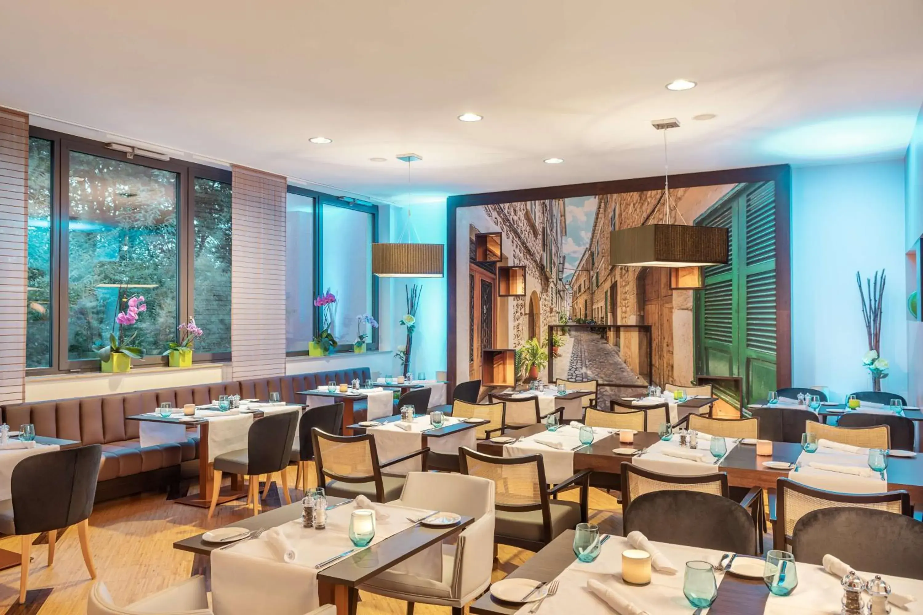 Restaurant/places to eat in NH Stuttgart Airport Restaurant/places to eat in NH Stuttgart Airport