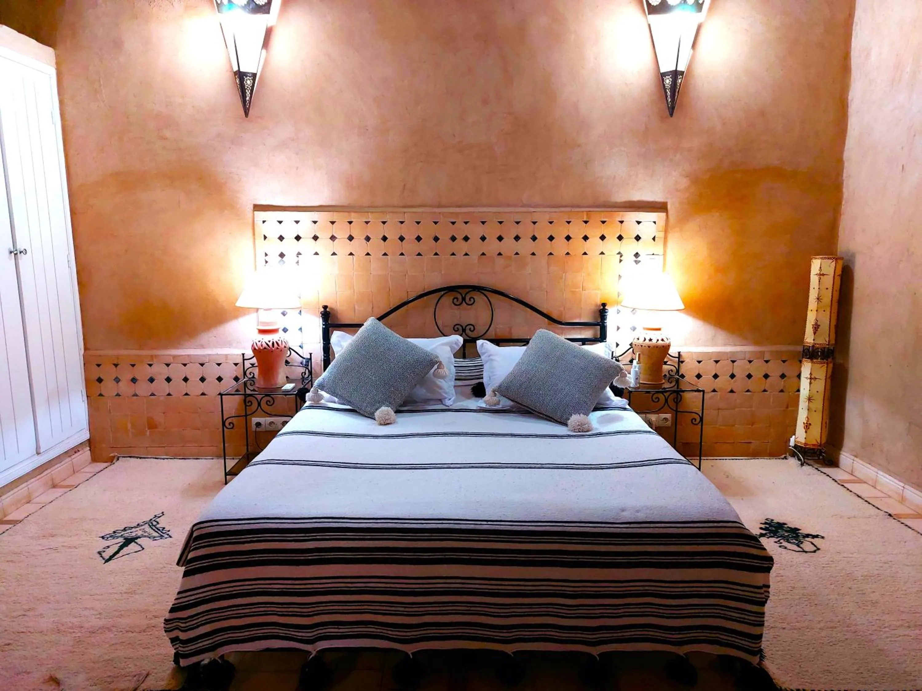 Bed in Riad Ain Khadra