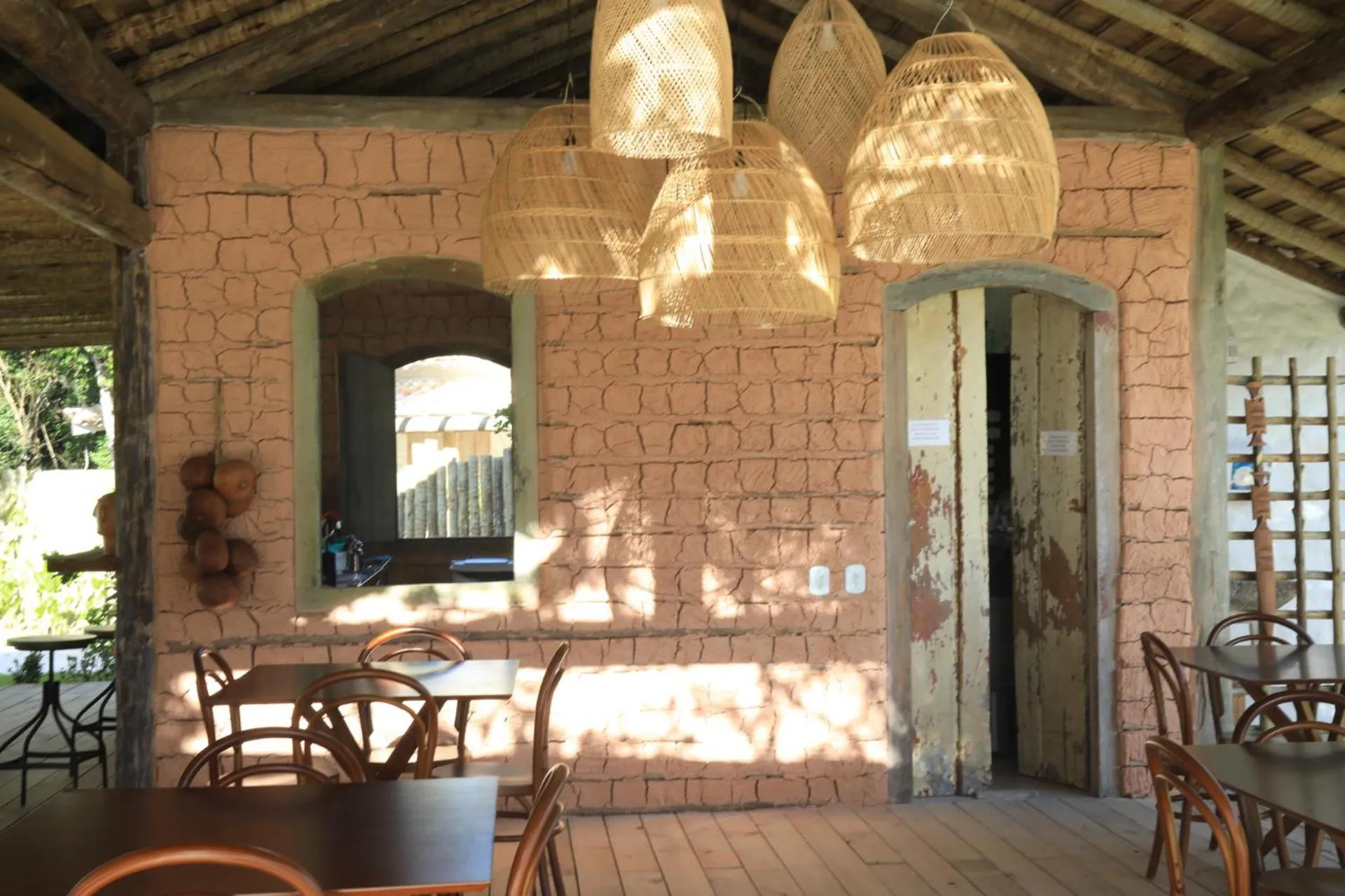 Restaurant/places to eat in Villa dos Nativos Boutique Hotel