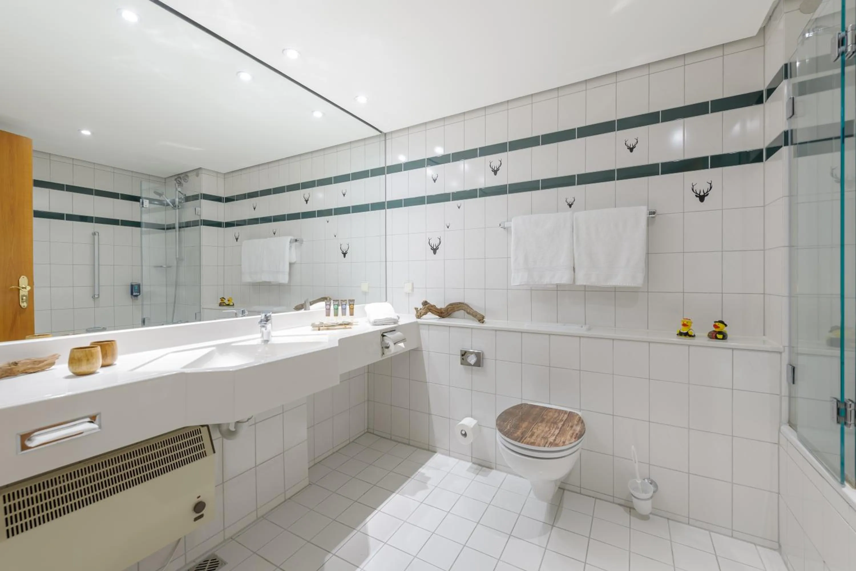 Shower in Novotel Freiburg am Konzerthaus