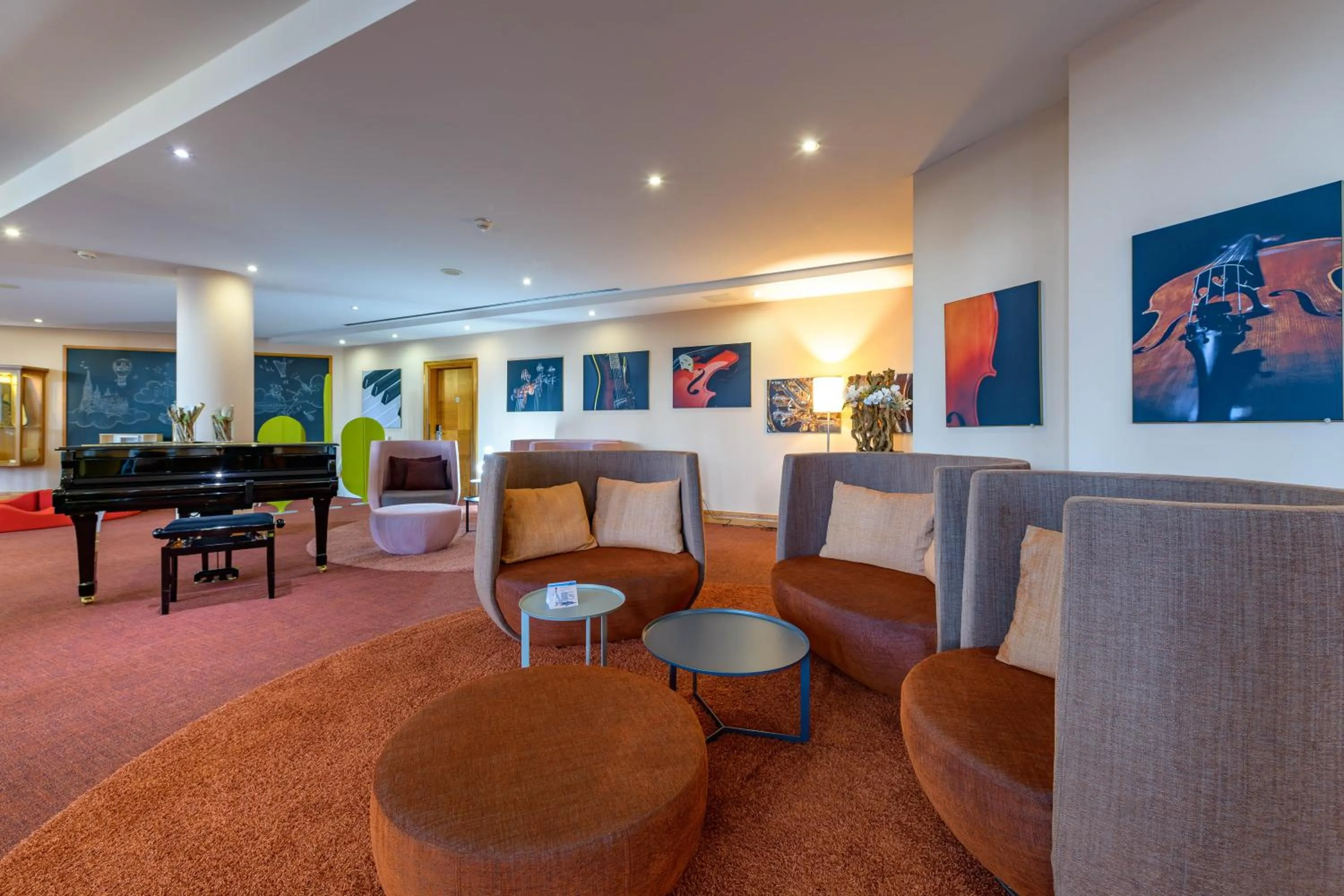 Lobby or reception in Novotel Freiburg am Konzerthaus