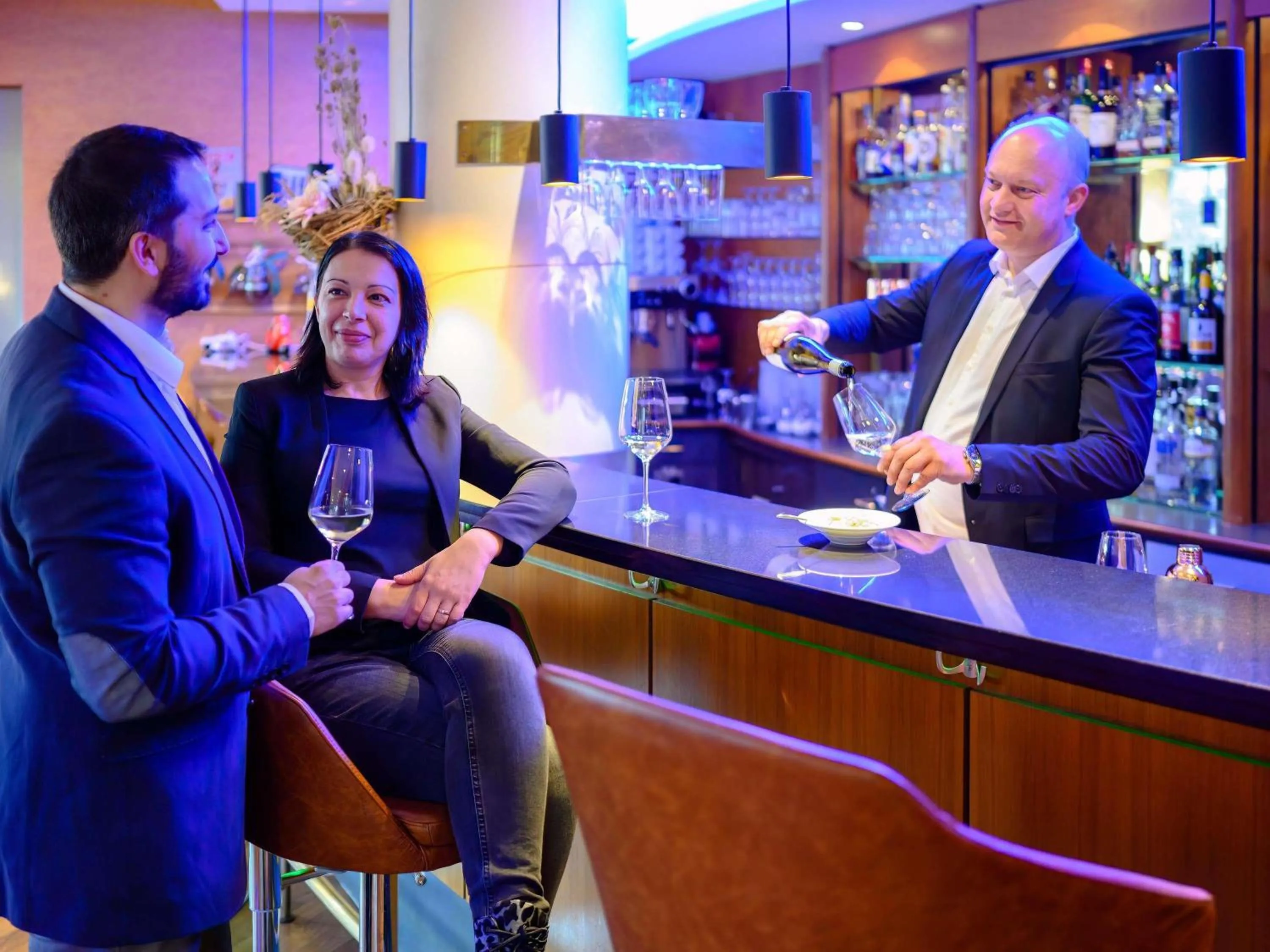 Lounge or bar in Novotel Freiburg am Konzerthaus