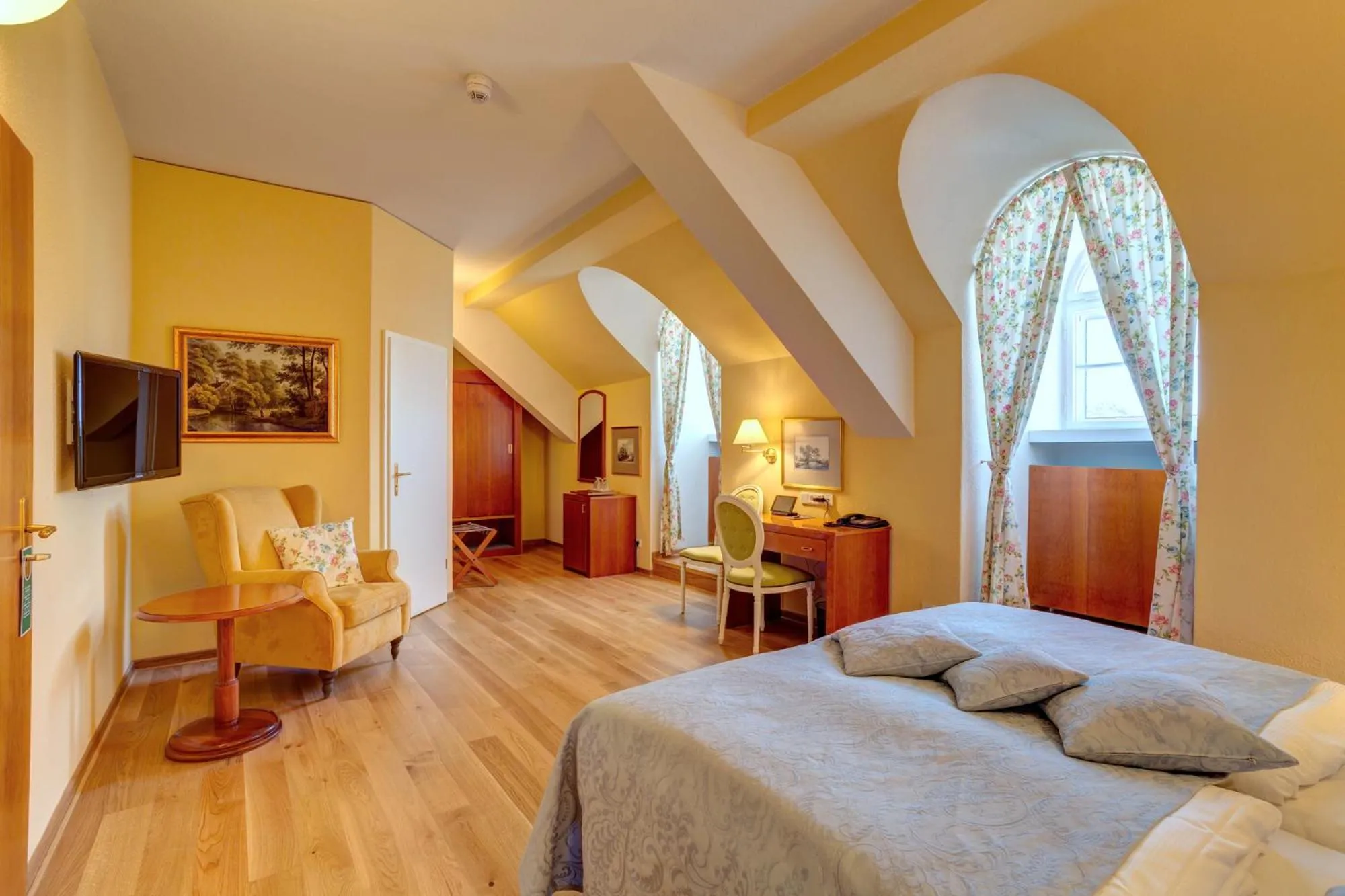 Photo of the whole room, Bed in Schloss Lübbenau