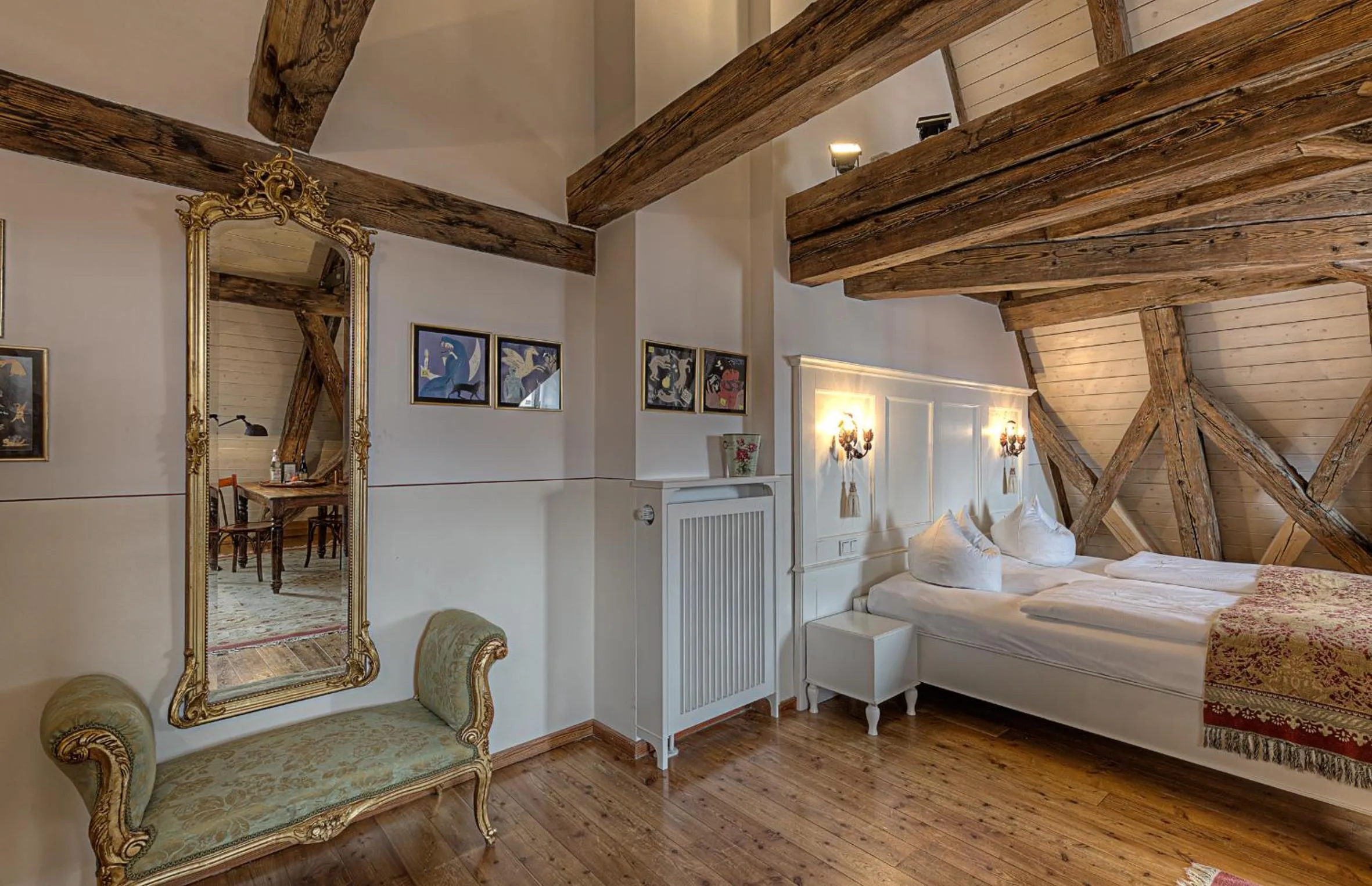 Bed in Hotel Orphée - Großes Haus