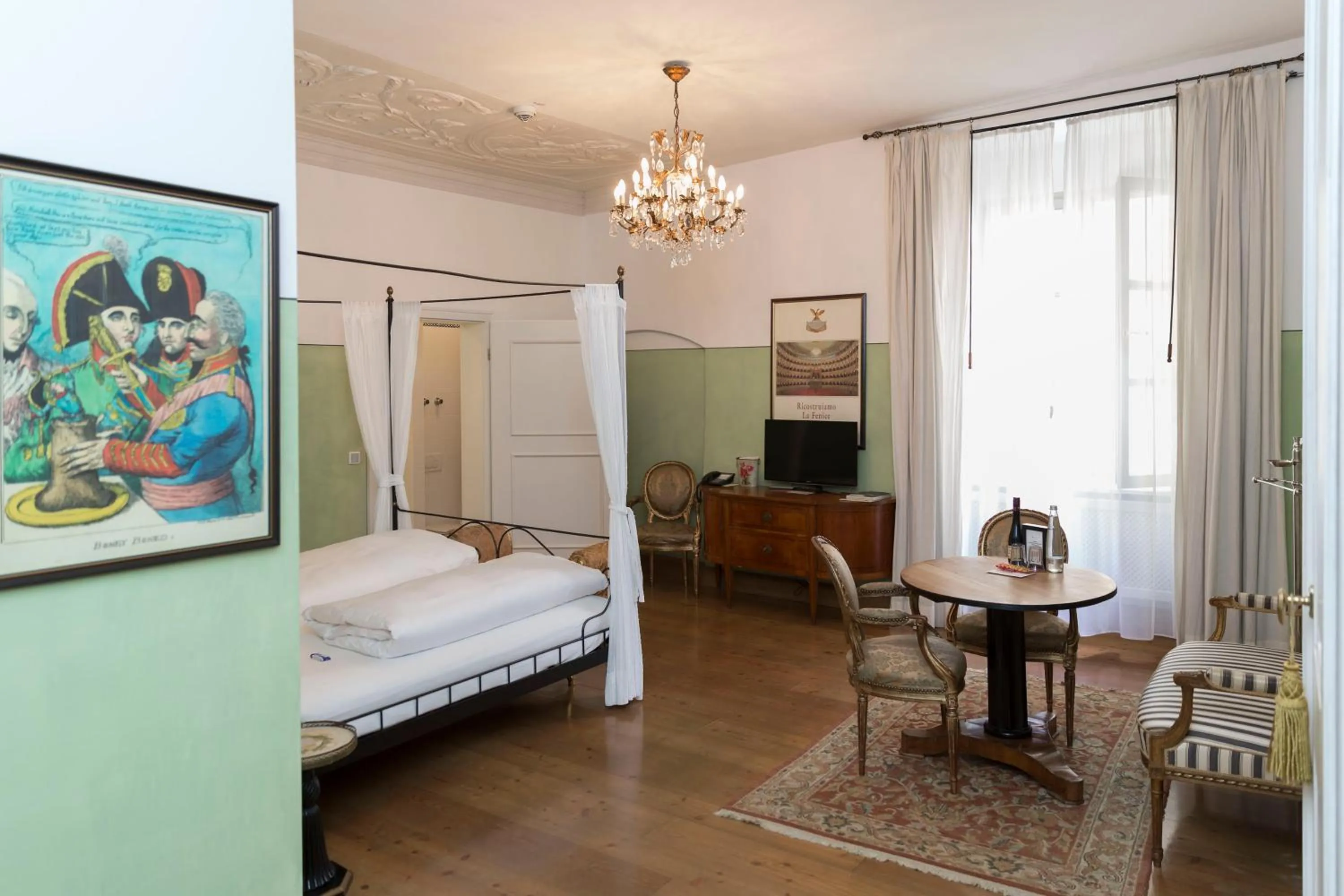 Bed in Hotel Orphée - Großes Haus