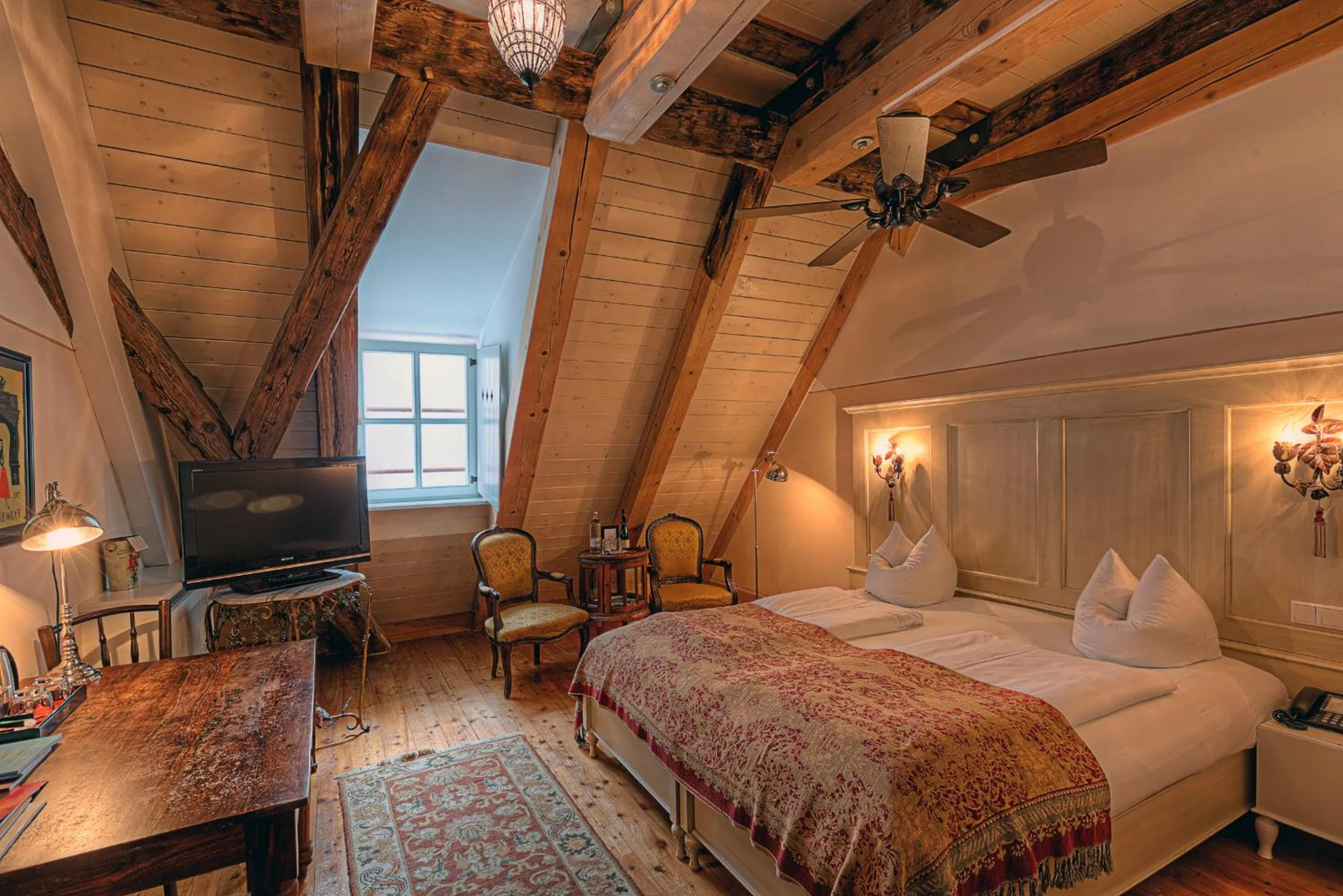 Bed in Hotel Orphée - Großes Haus