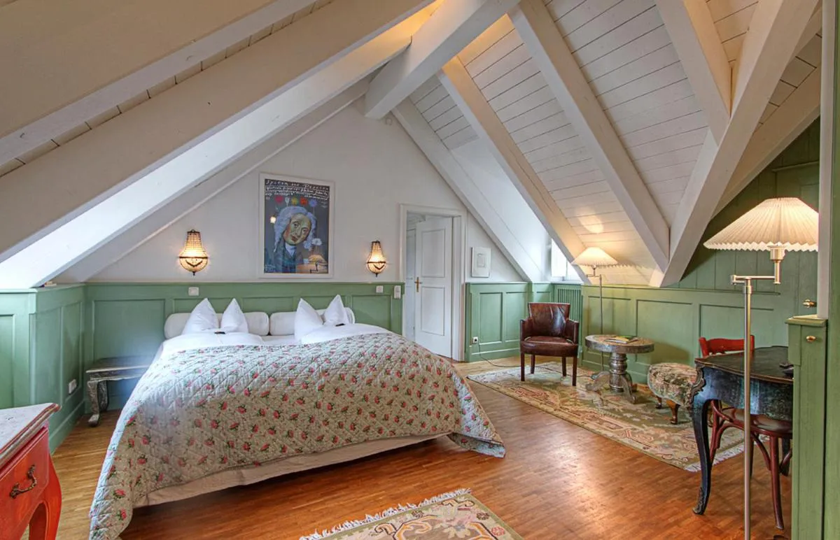 Bed in Hotel Orphée - Großes Haus