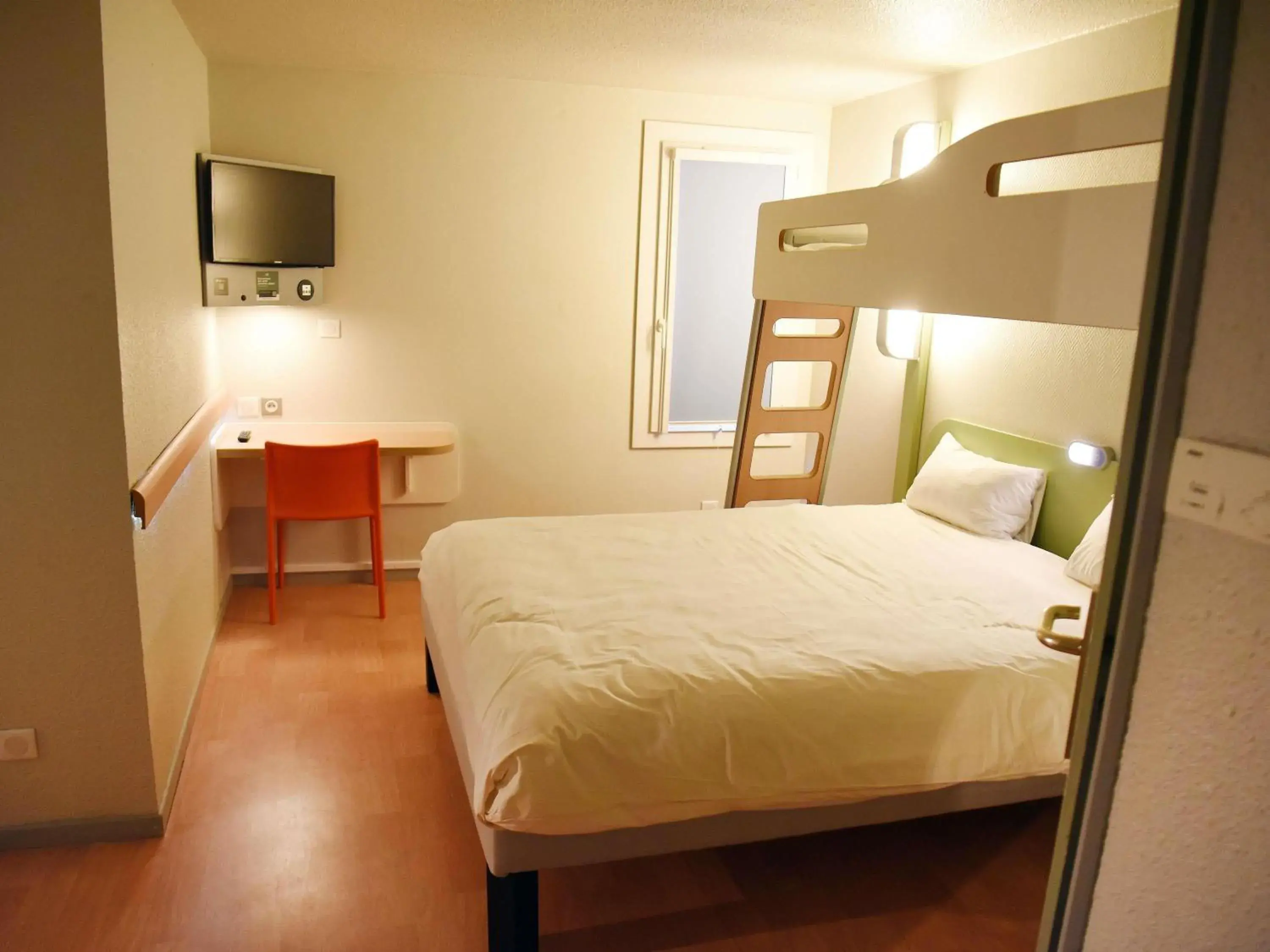 Bedroom, Bed in Hotel ibis Budget Laval Bedroom, Bed in Hotel ibis Budget Laval