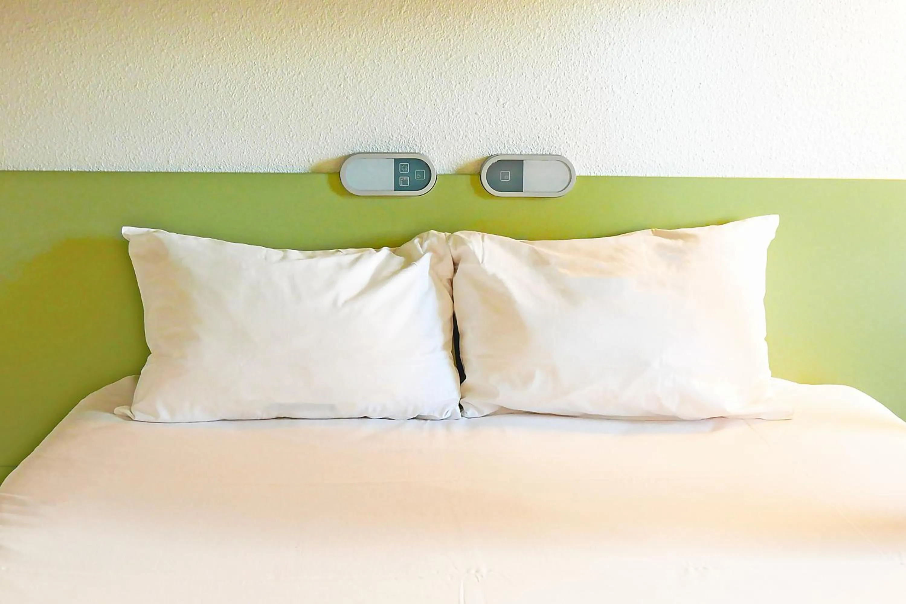 Bed in Hotel ibis Budget Laval