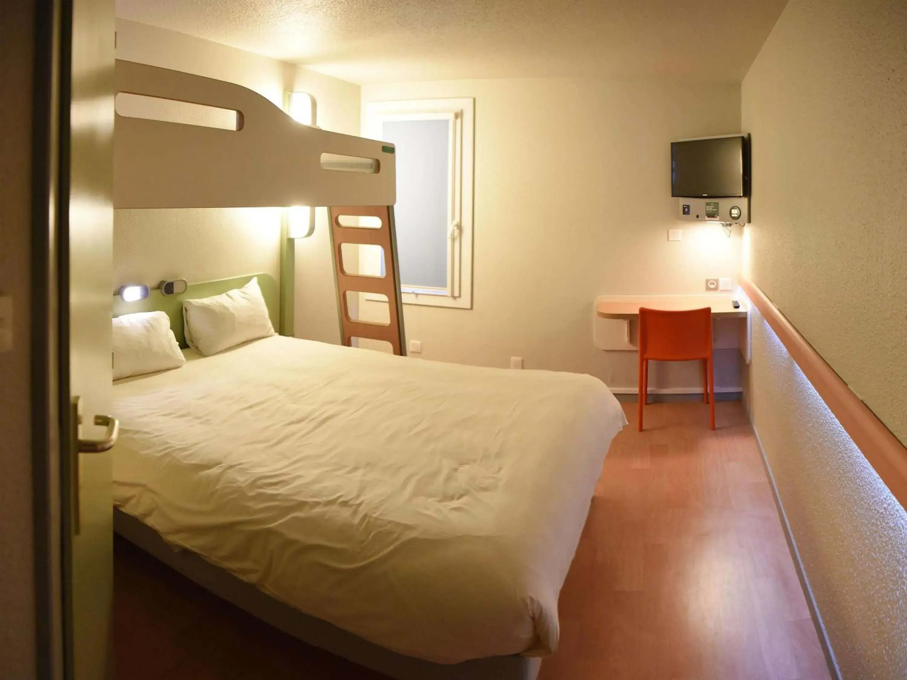 Bedroom, Bed in Hotel ibis Budget Laval Bedroom, Bed in Hotel ibis Budget Laval