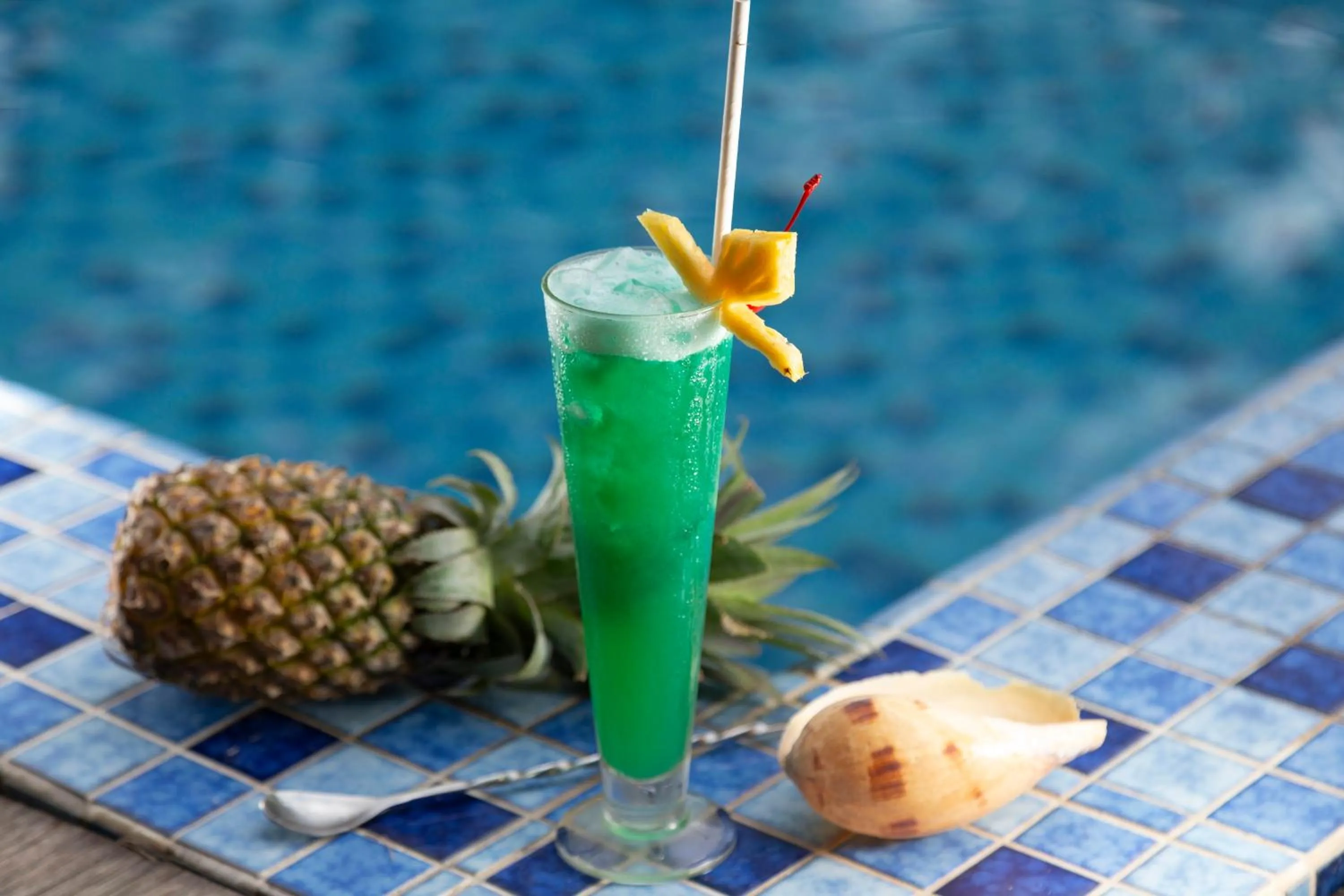 Food and drinks in Eden Beach Resort by EHM