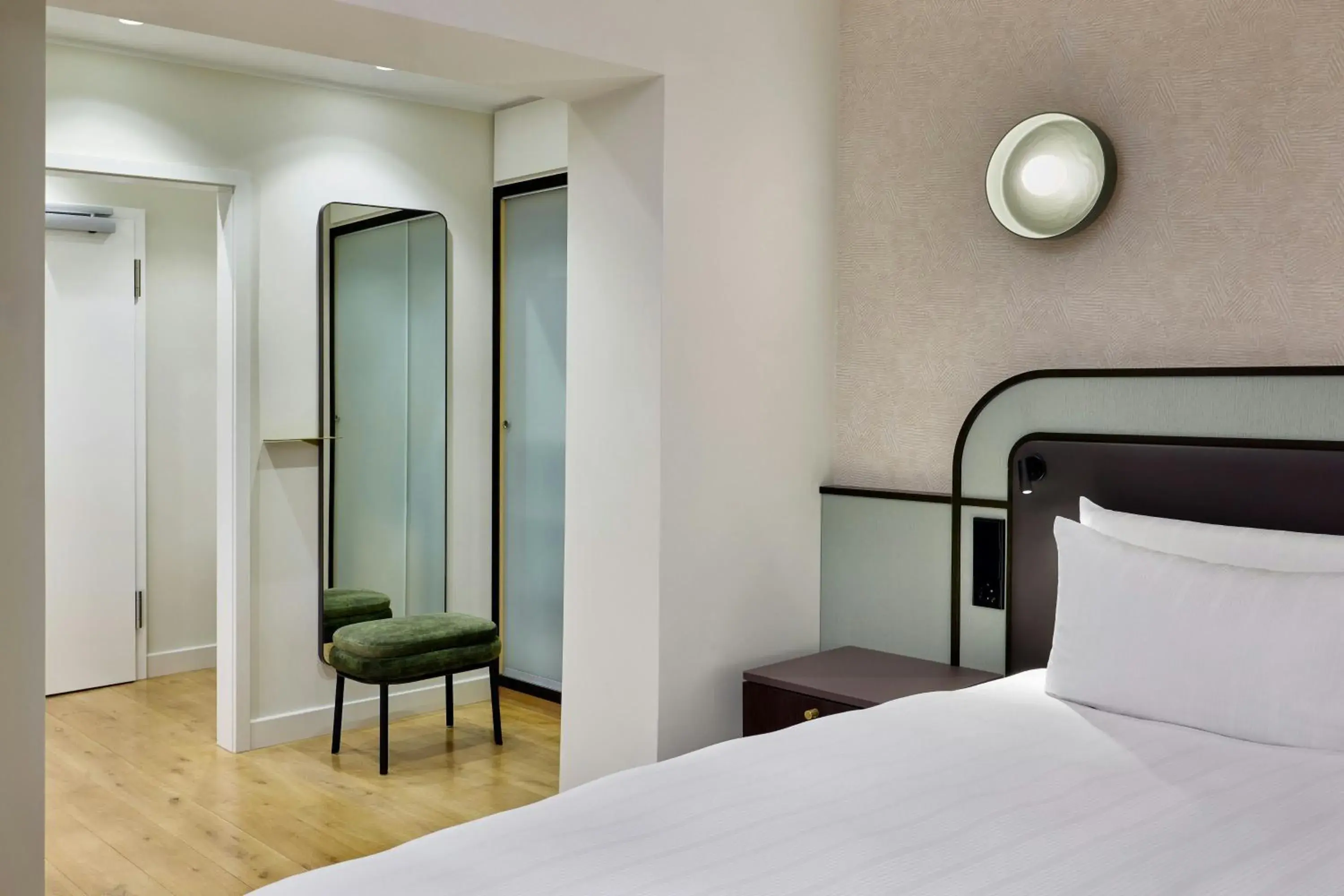 Photo of the whole room, Bed in Bollants SPA im Park, Autograph Collection Photo of the whole room, Bed in Bollants SPA im Park, Autograph Collection