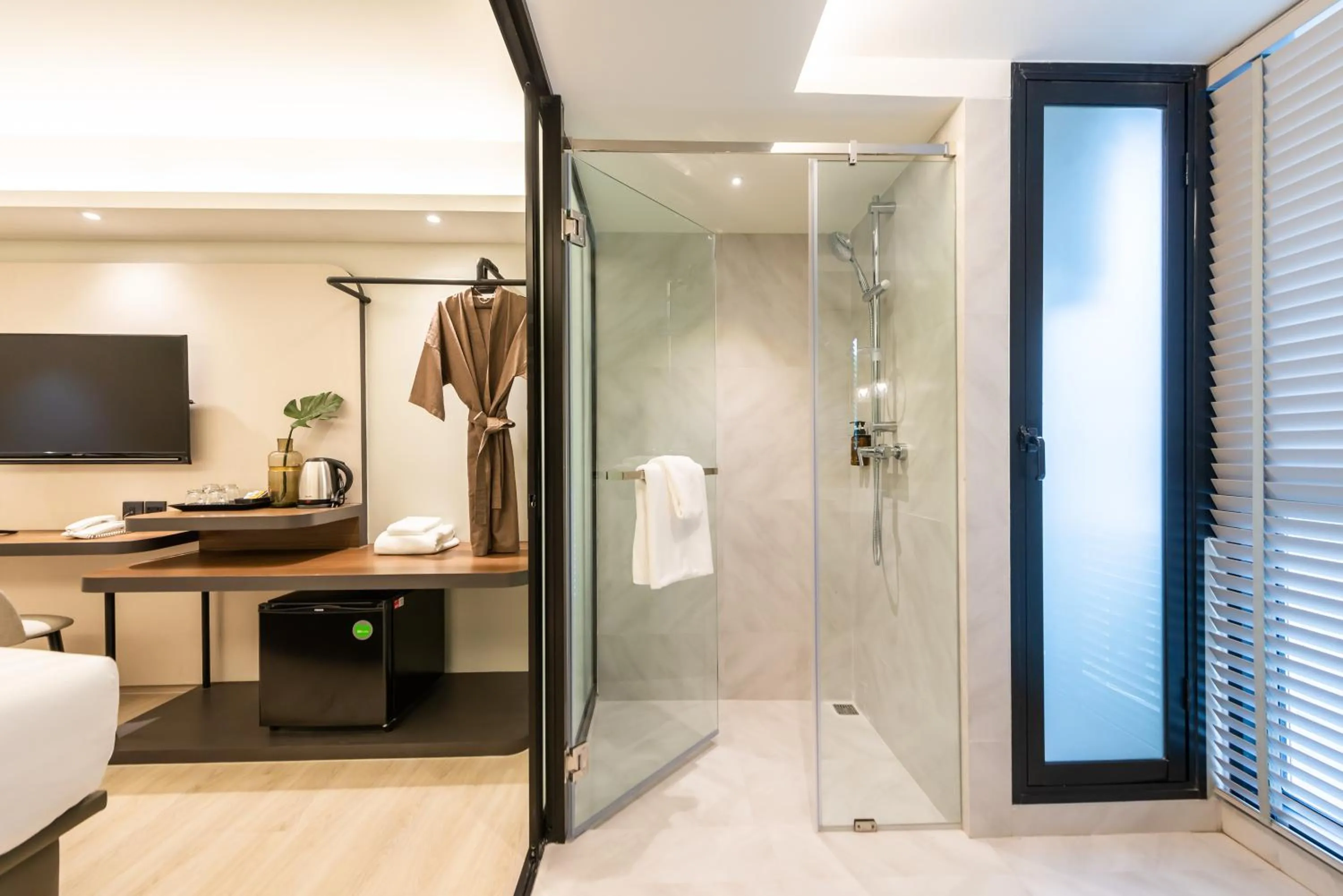 Shower in Kaya Heritage Hotel