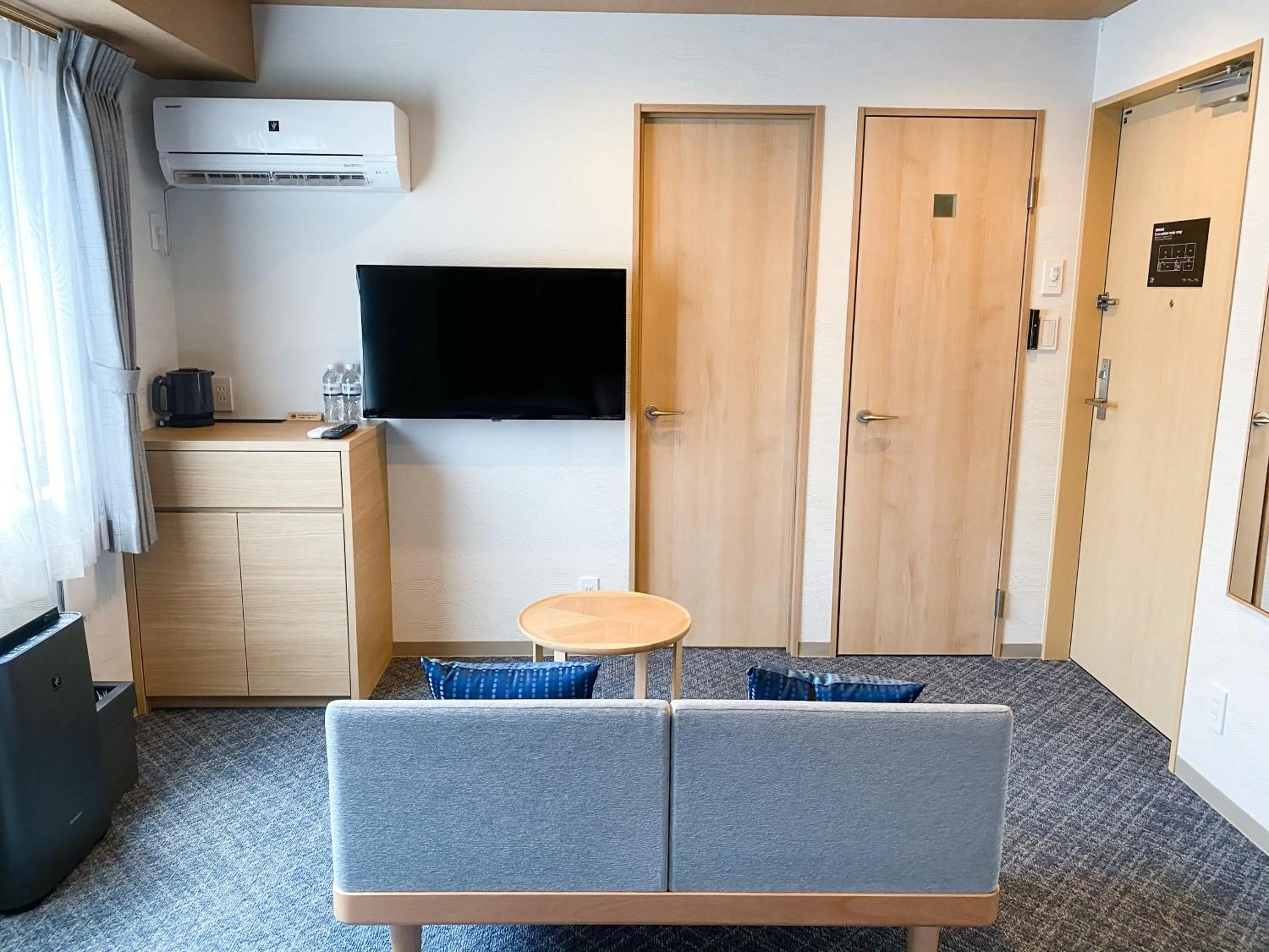 TV and multimedia in Rinn Niomon