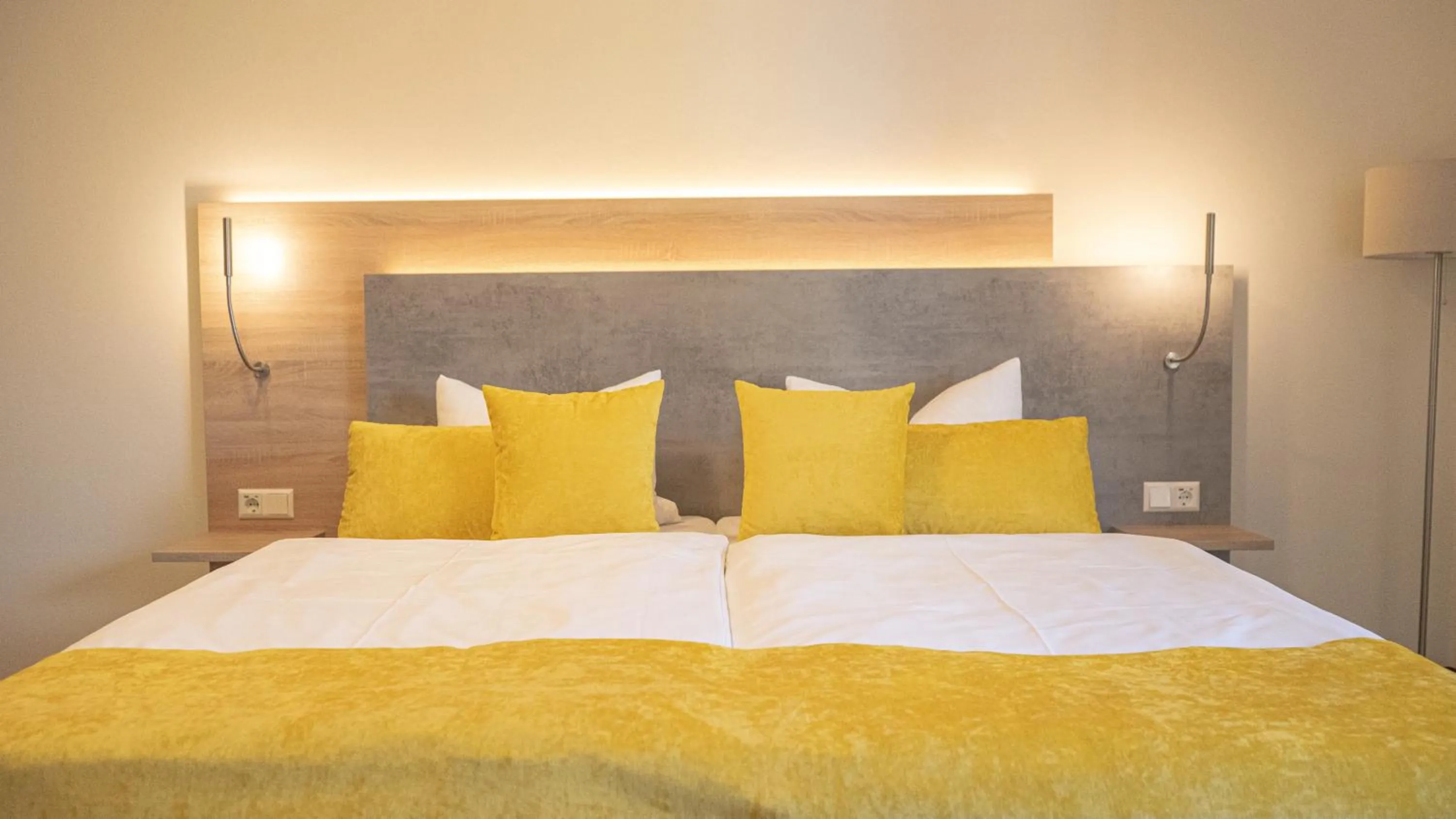 Bed in Hotel Märkischer Hof