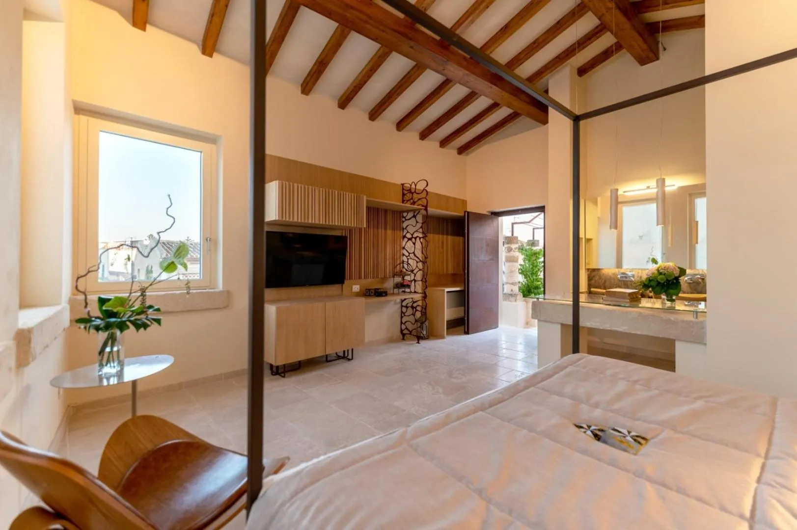 Bed in Pollicastro Boutique Hotel