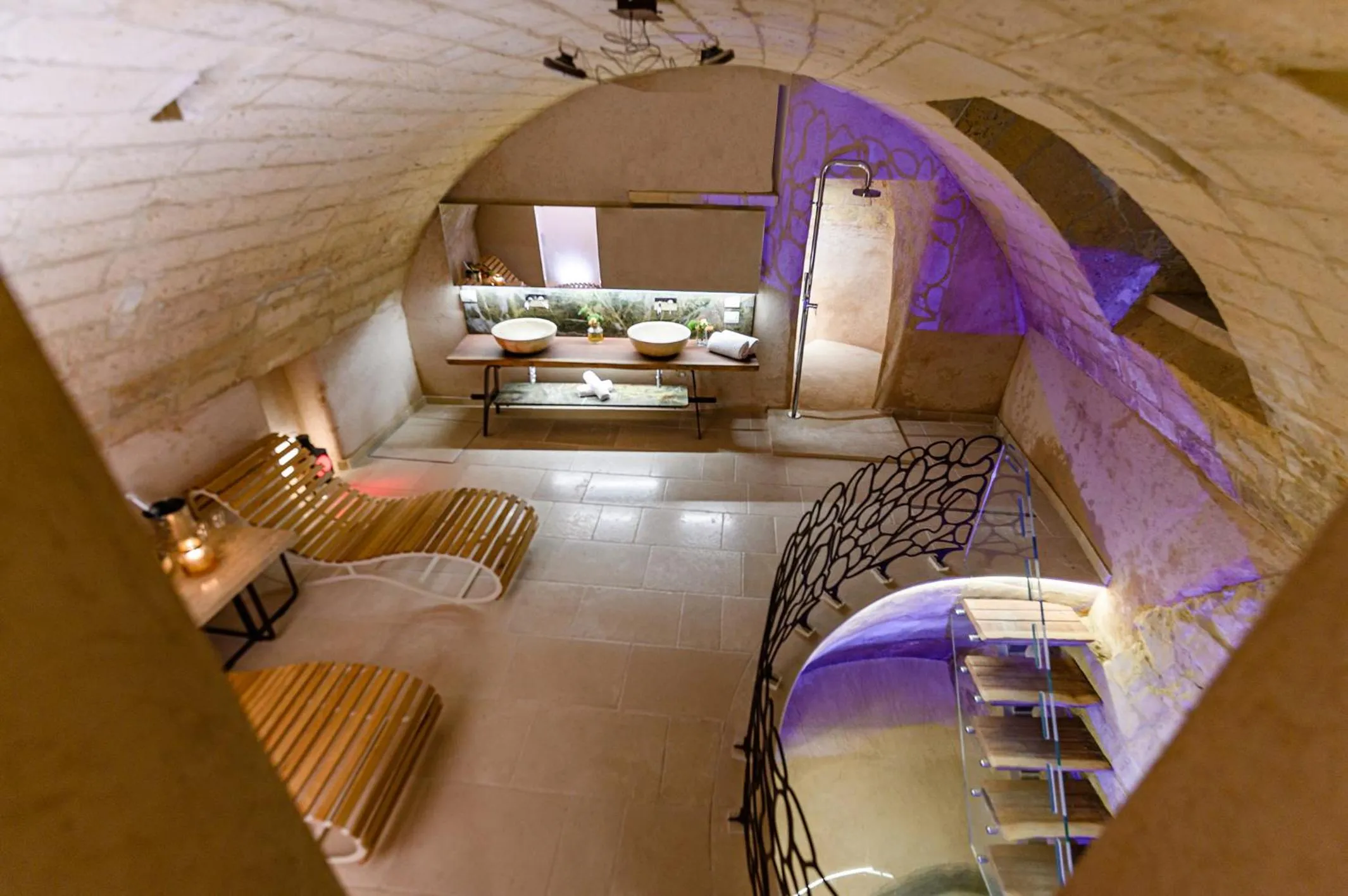 Hot Tub in Pollicastro Boutique Hotel